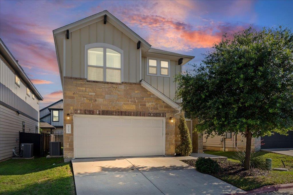 9703 Sunny Swan Ct, Austin, TX 78748