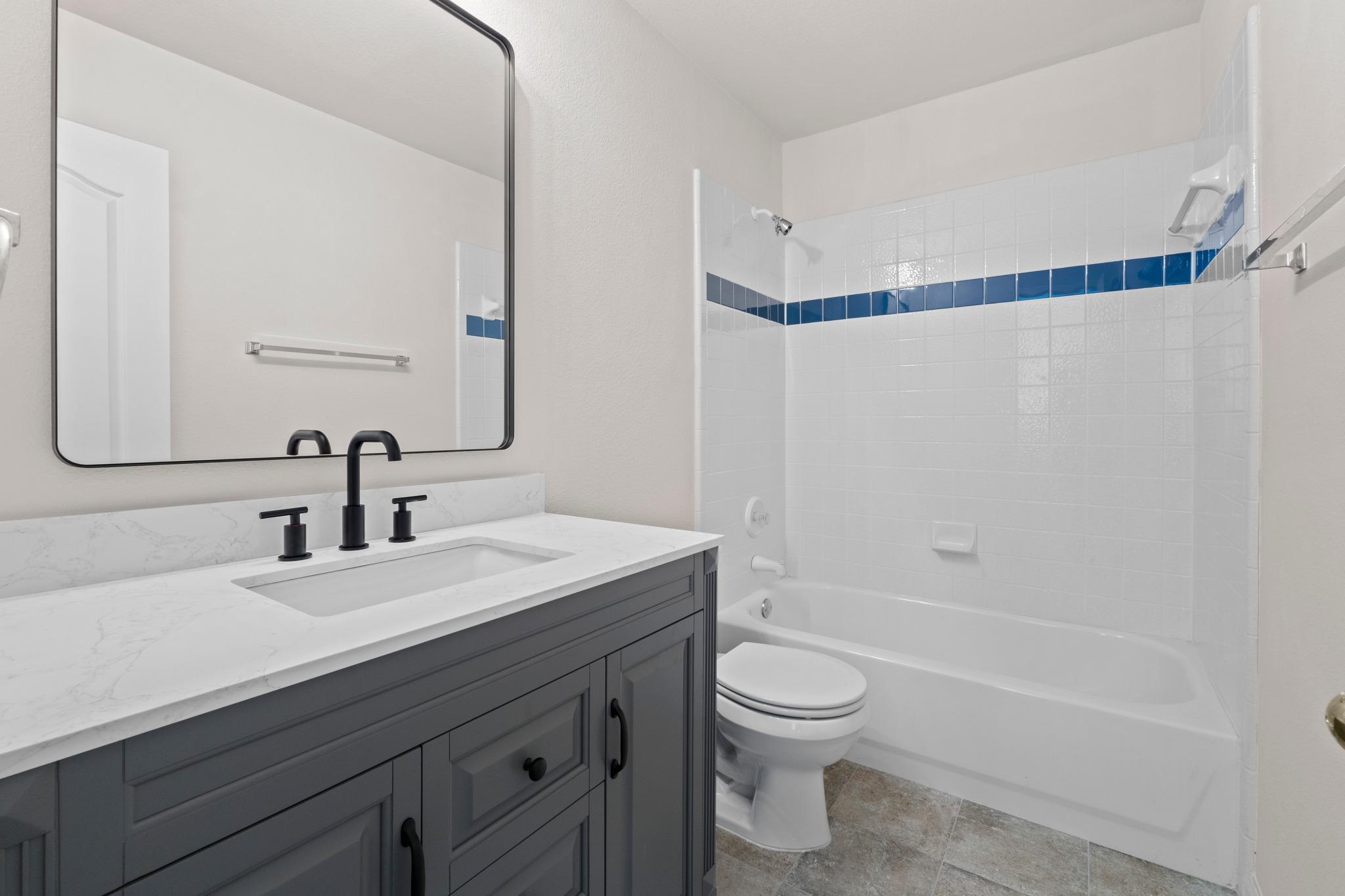 6 Muirfield Greens Cv, Lakeway, TX 78738