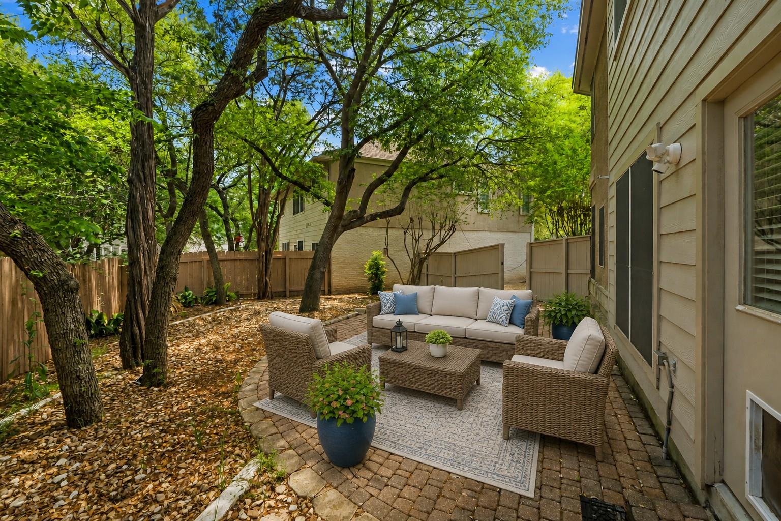 6 Muirfield Greens Cv, Lakeway, TX 78738