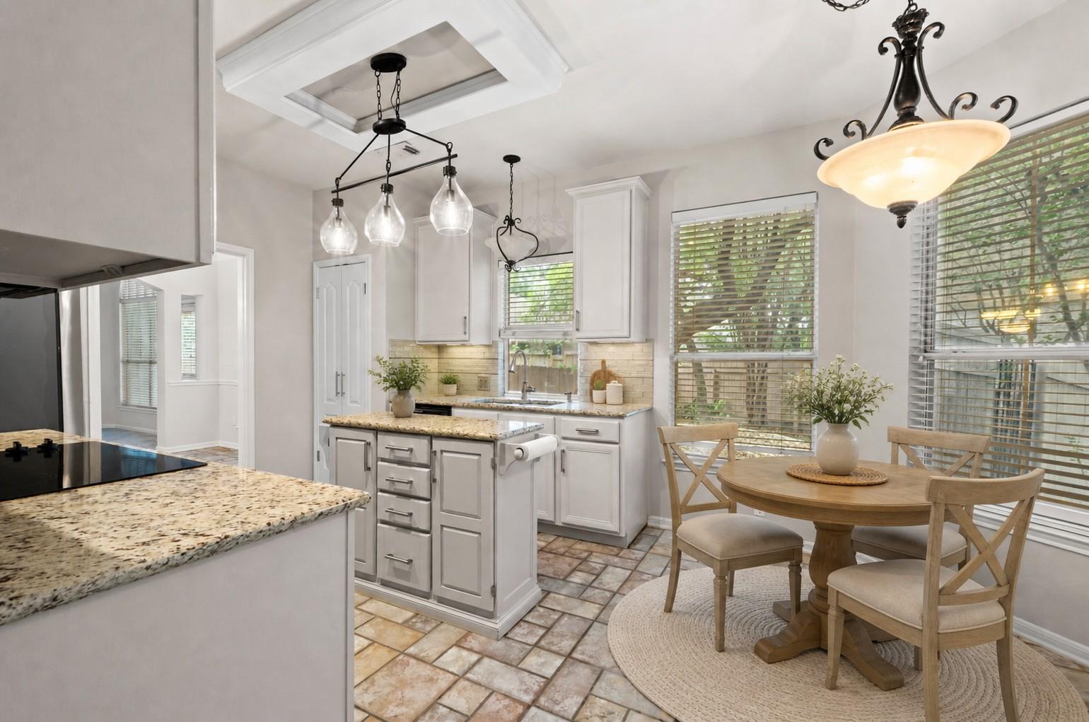6 Muirfield Greens Cv, Lakeway, TX 78738
