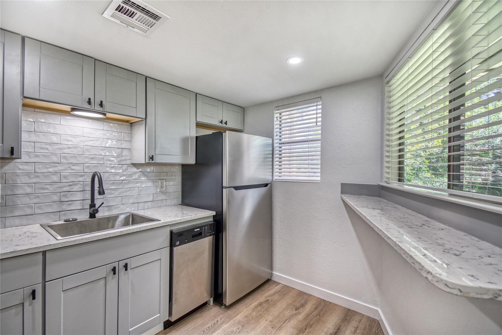 2500 Burleson Rd # 701, Austin, TX 78741