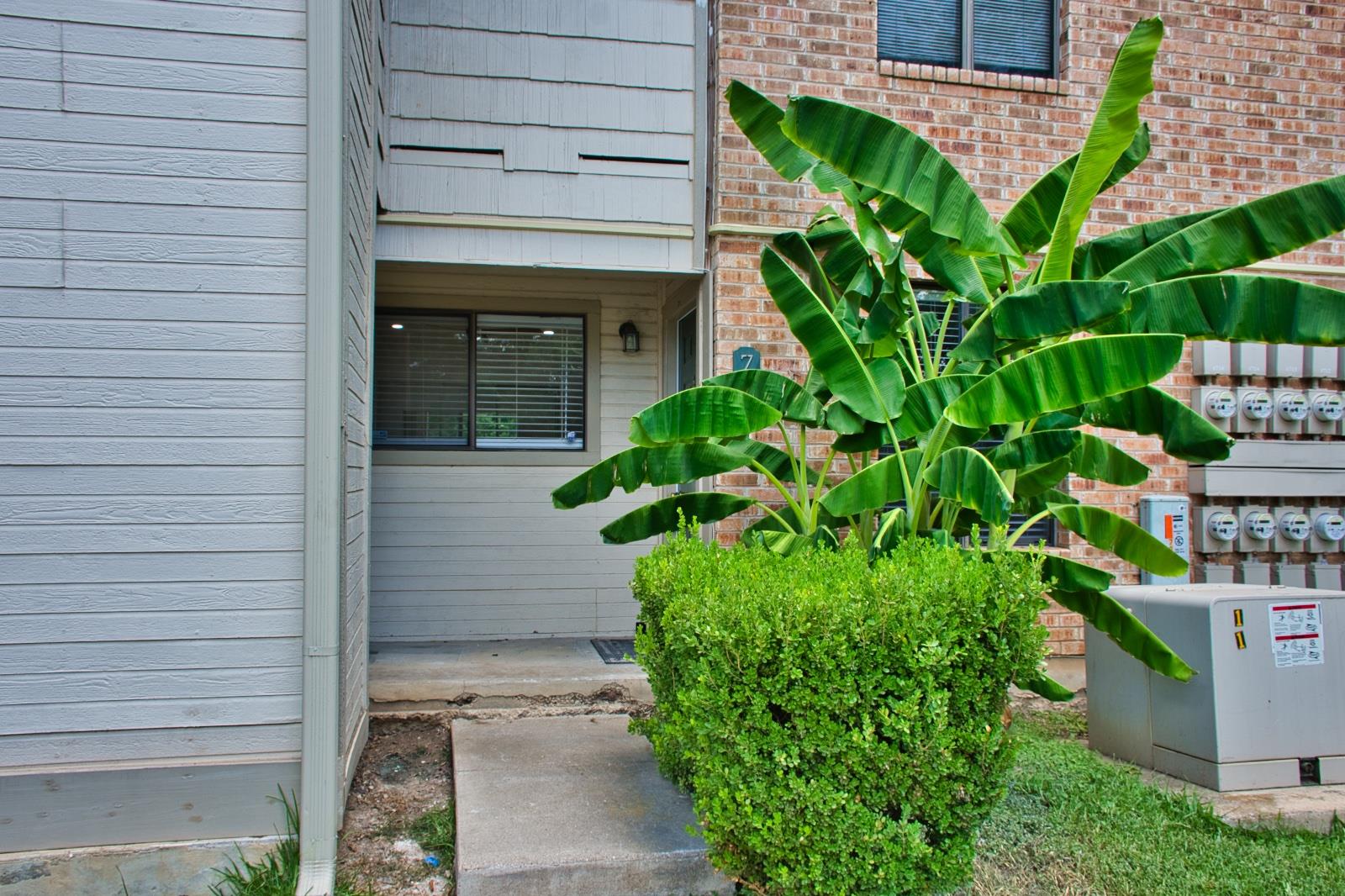 2500 Burleson Rd # 701, Austin, TX 78741