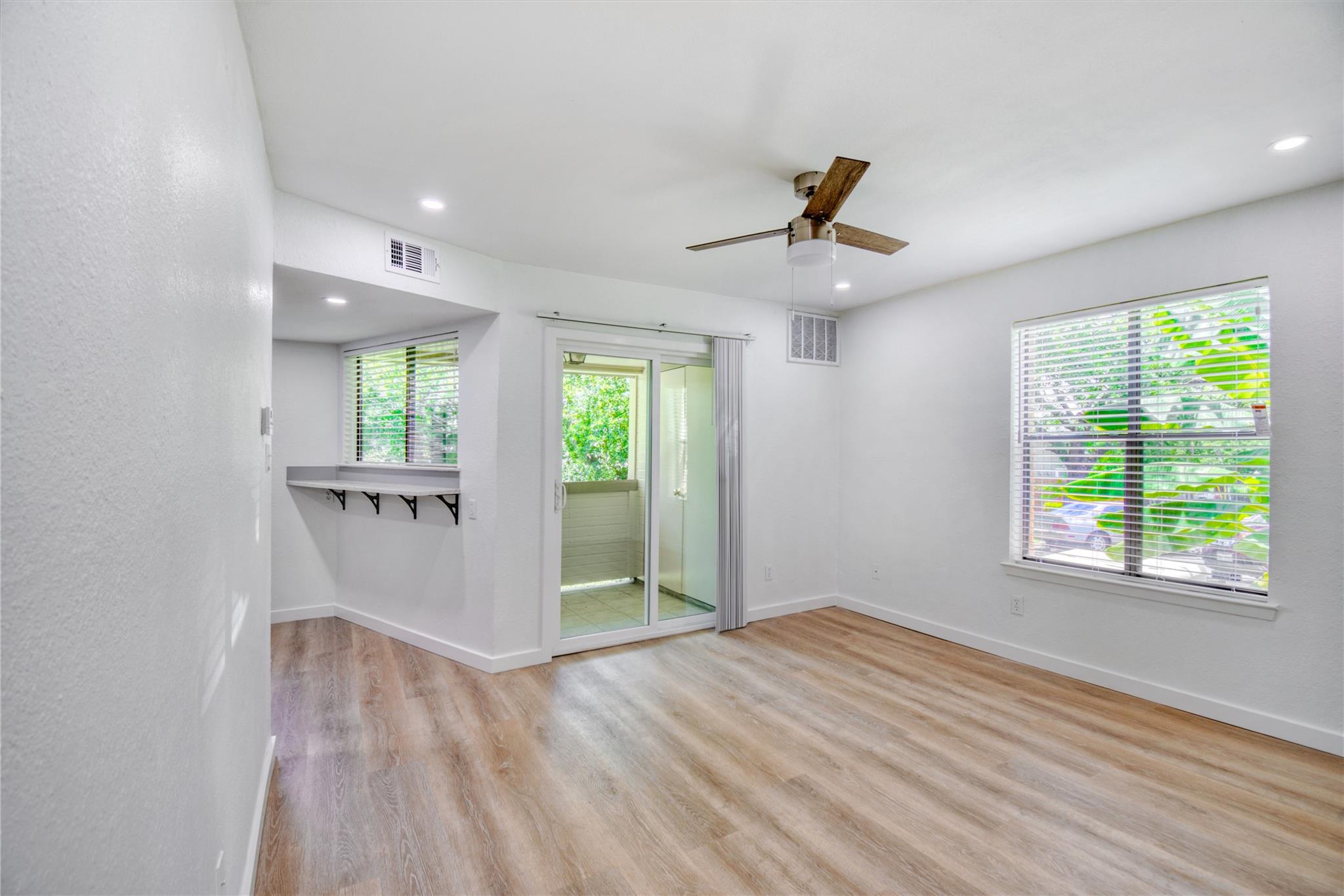 2500 Burleson Rd # 701, Austin, TX 78741