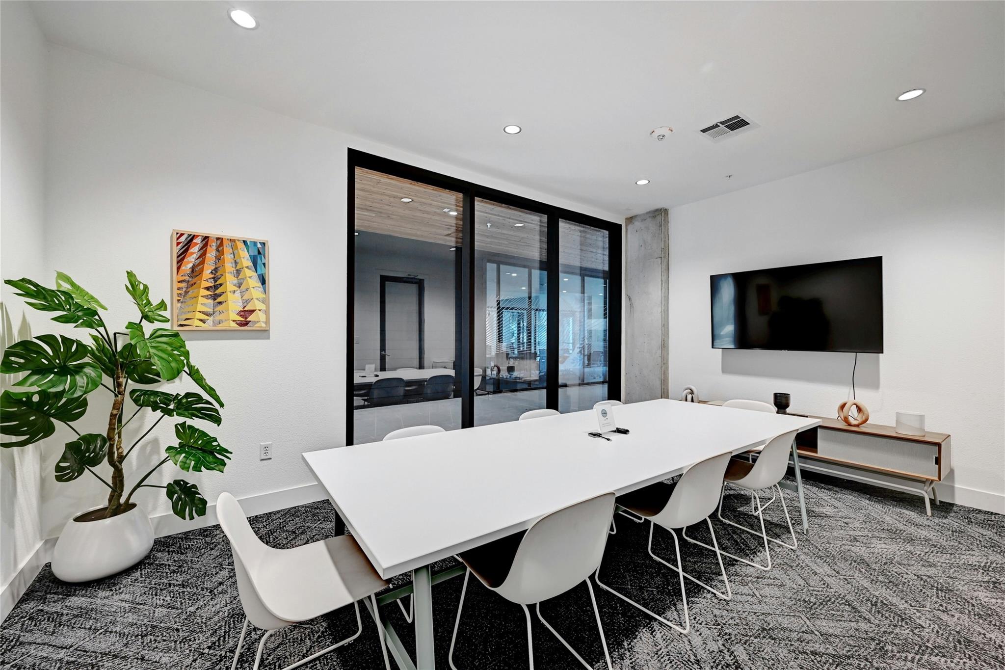 1600 S 1st St # 301, Austin, TX 78704