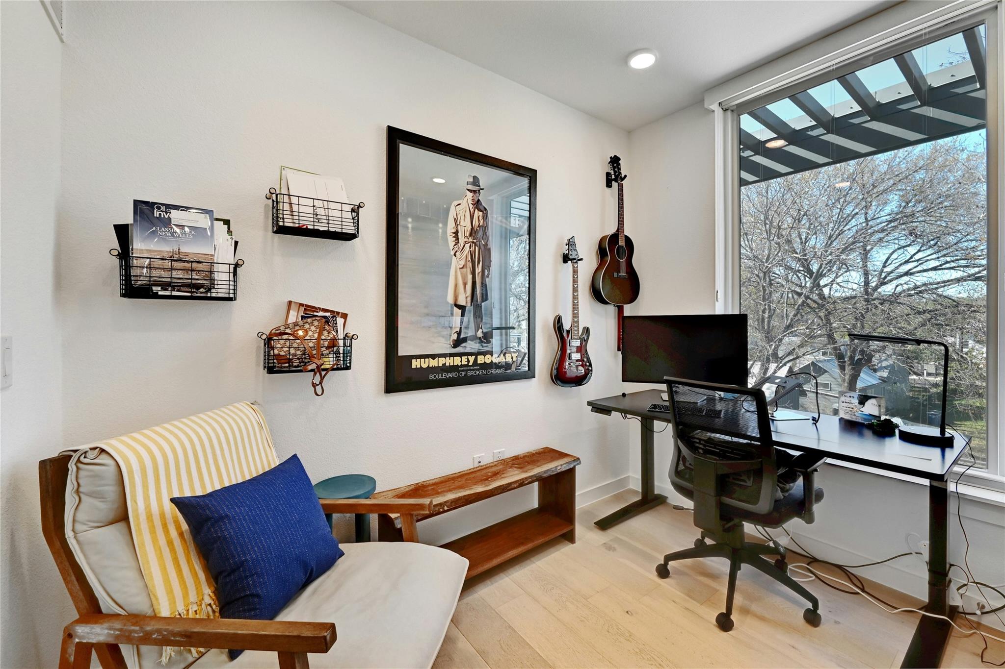 1600 S 1st St # 301, Austin, TX 78704