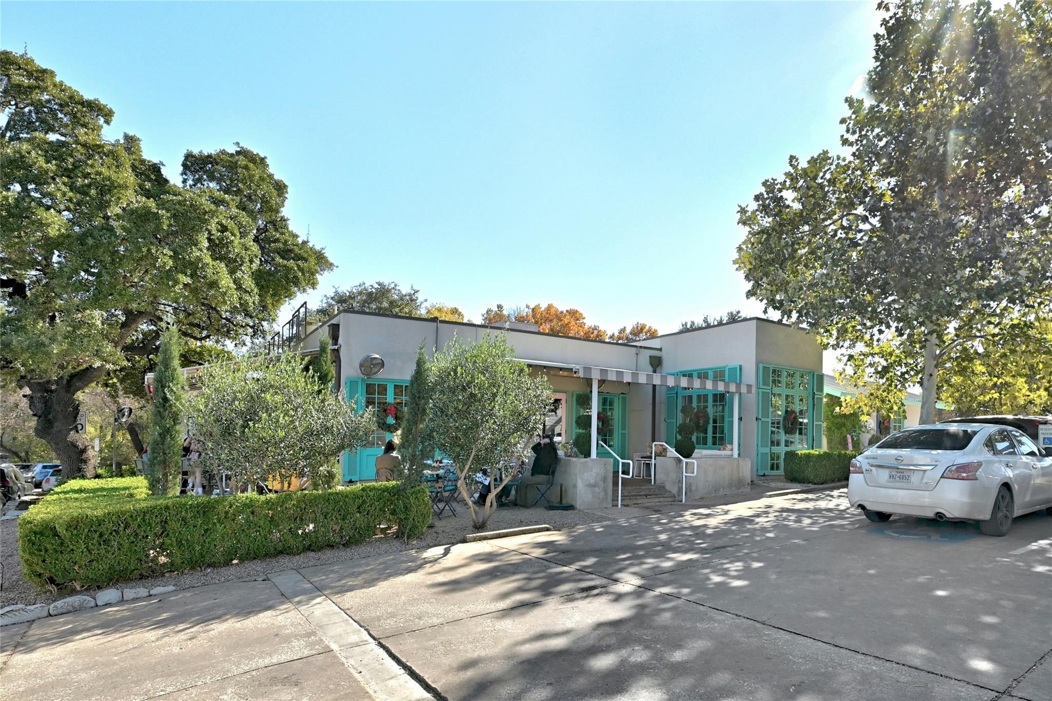 1600 S 1st St # 301, Austin, TX 78704