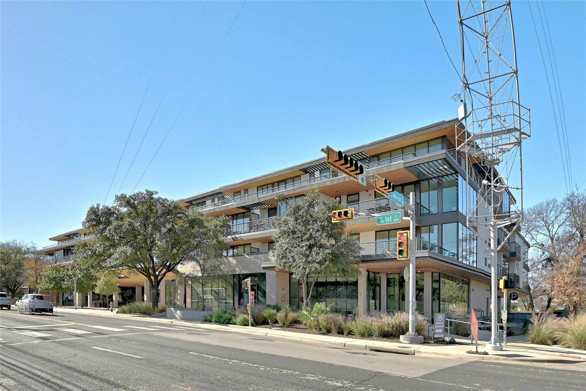 1600 S 1st St # 301, Austin, TX 78704