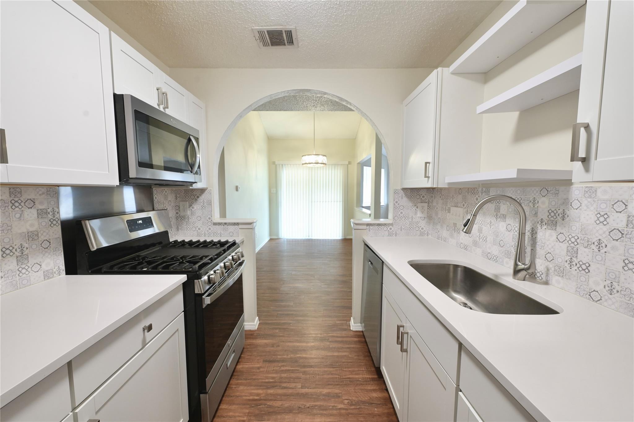 1901 Rainy Meadows Dr, Austin, TX 78758