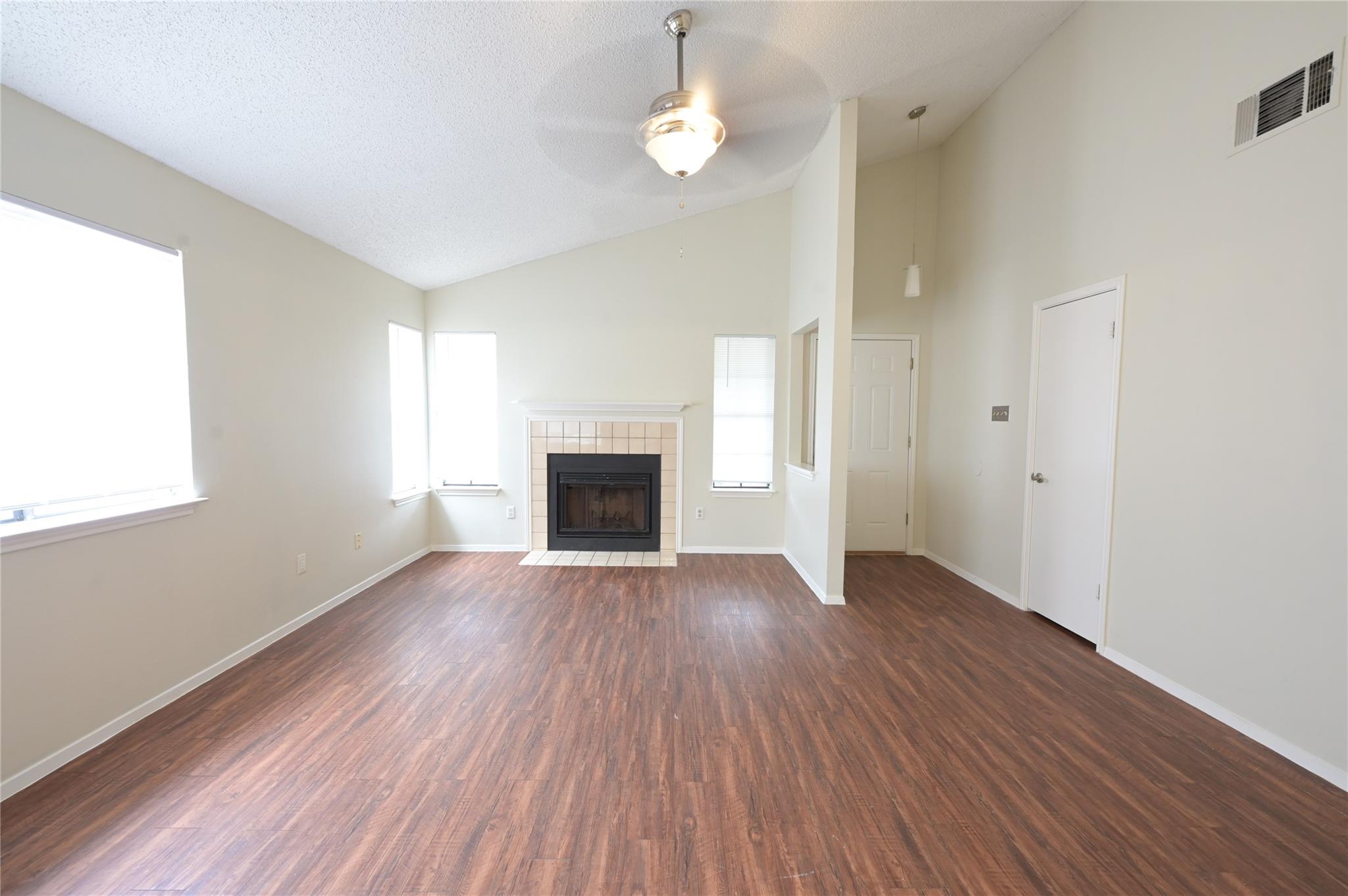 1901 Rainy Meadows Dr, Austin, TX 78758