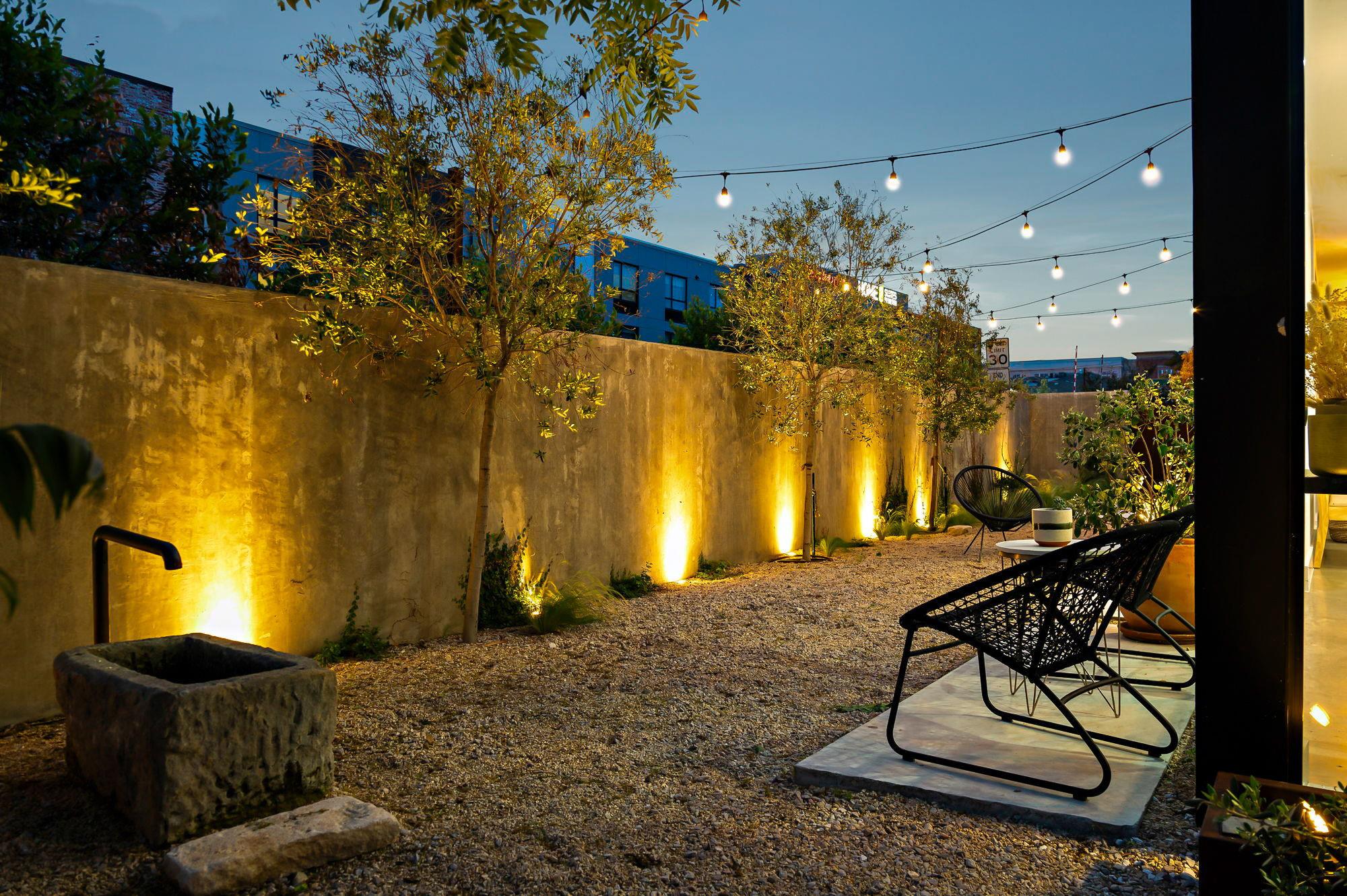2201 Santa Rosa St, Austin, TX 78702