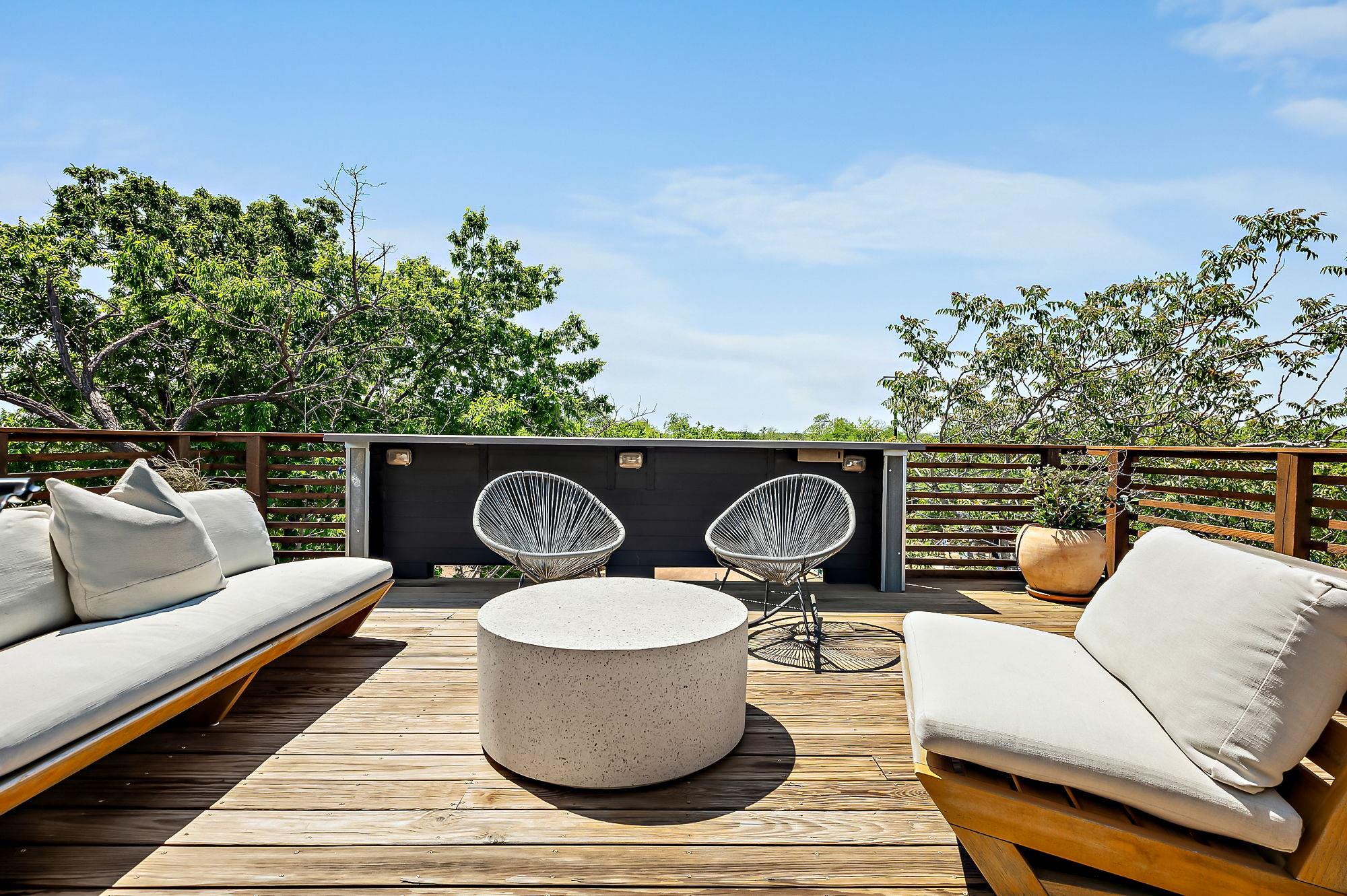2201 Santa Rosa St, Austin, TX 78702