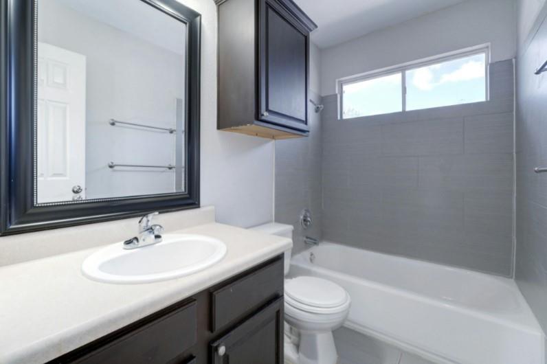 1017 Doras Dr, Pflugerville, TX 78660