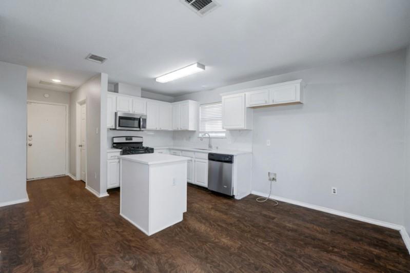 1017 Doras Dr, Pflugerville, TX 78660