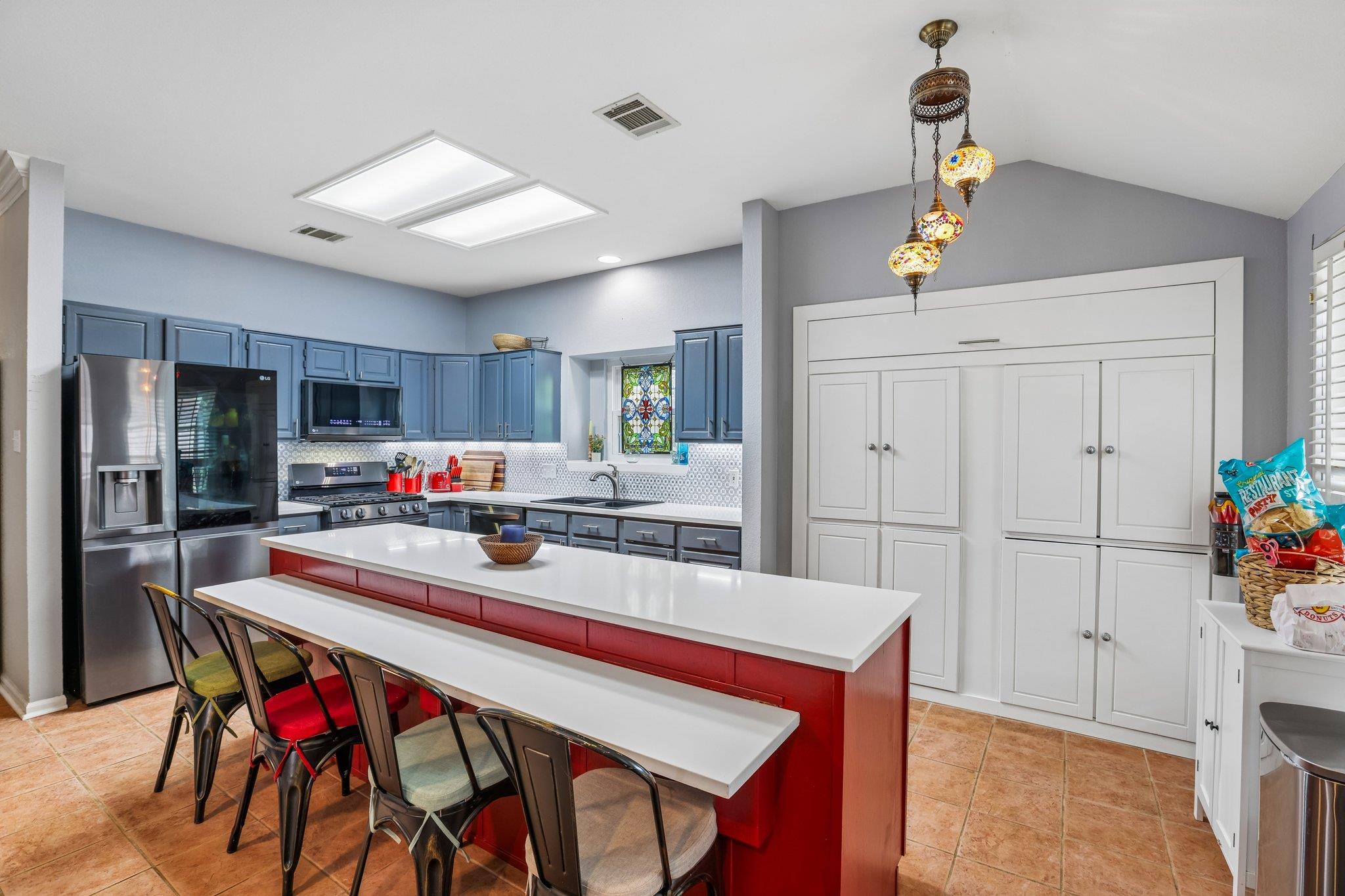 2223 Mockingbird Dr, Round Rock, TX 78681