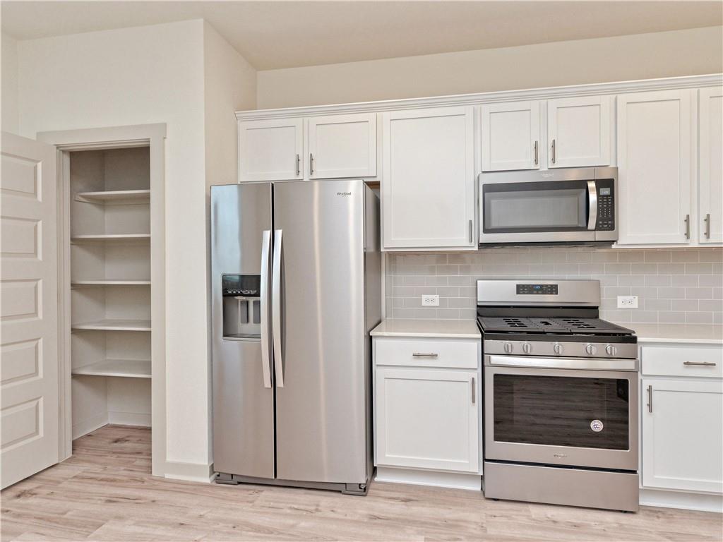 7512 Daves Landing Dr, Austin, TX 78724