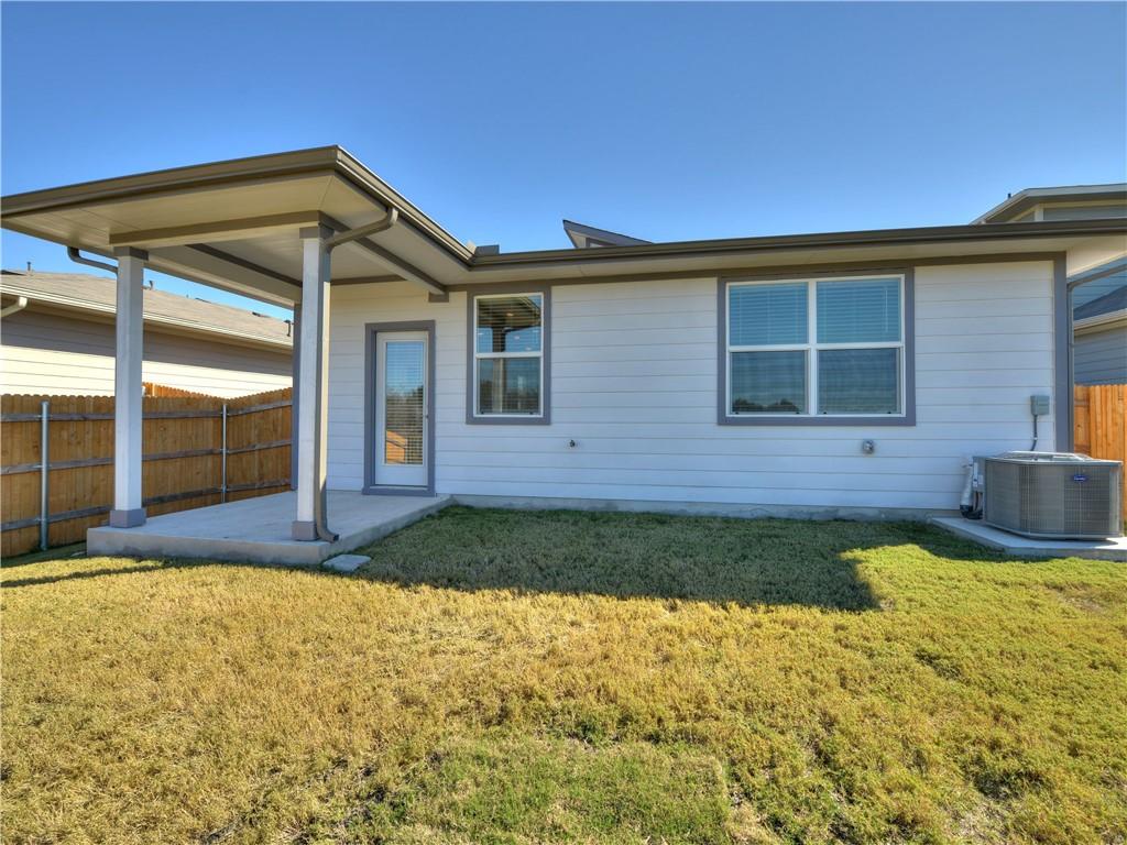 7512 Daves Landing Dr, Austin, TX 78724