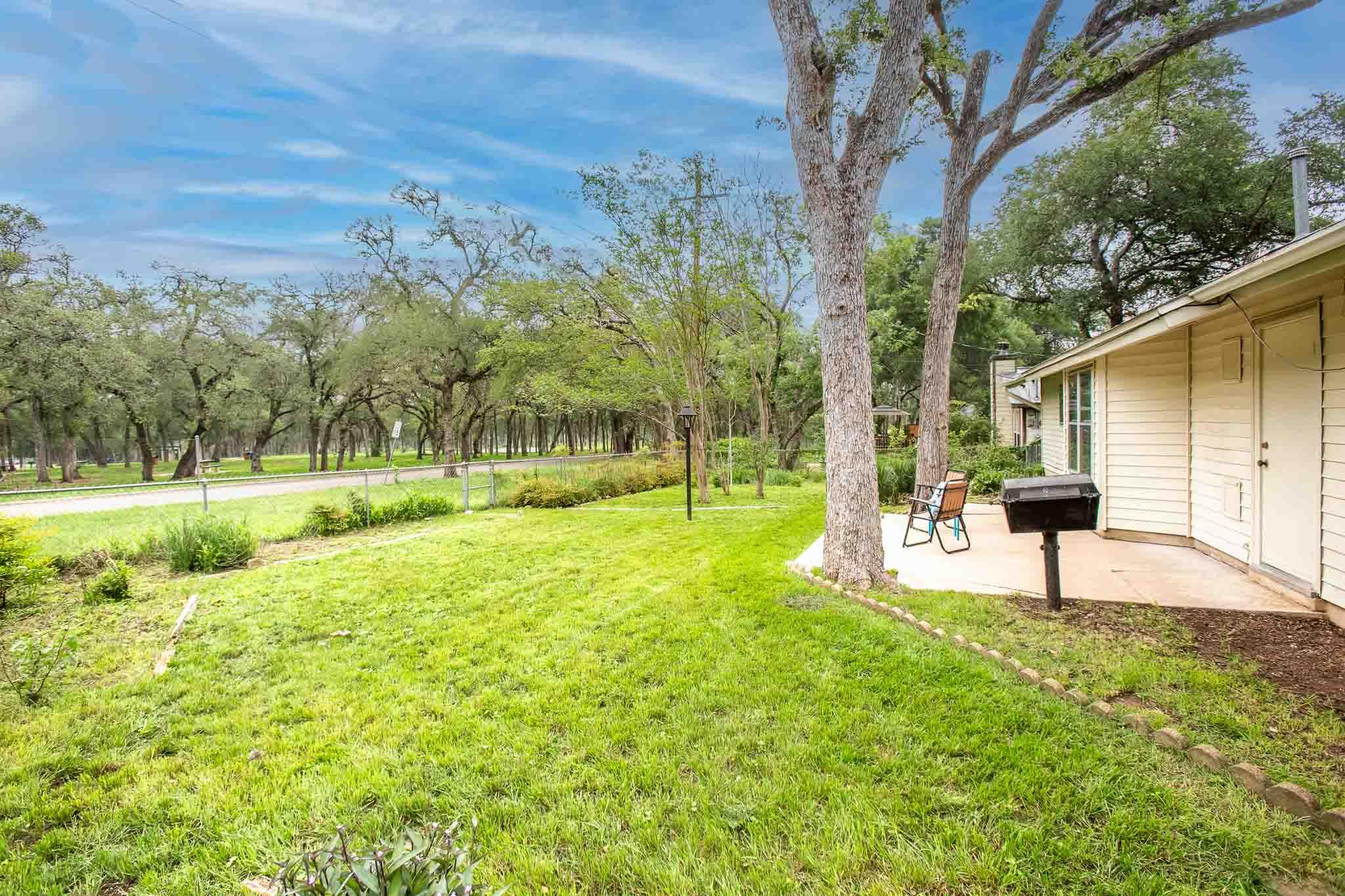 1912 Parkside Ln, Austin, TX 78745
