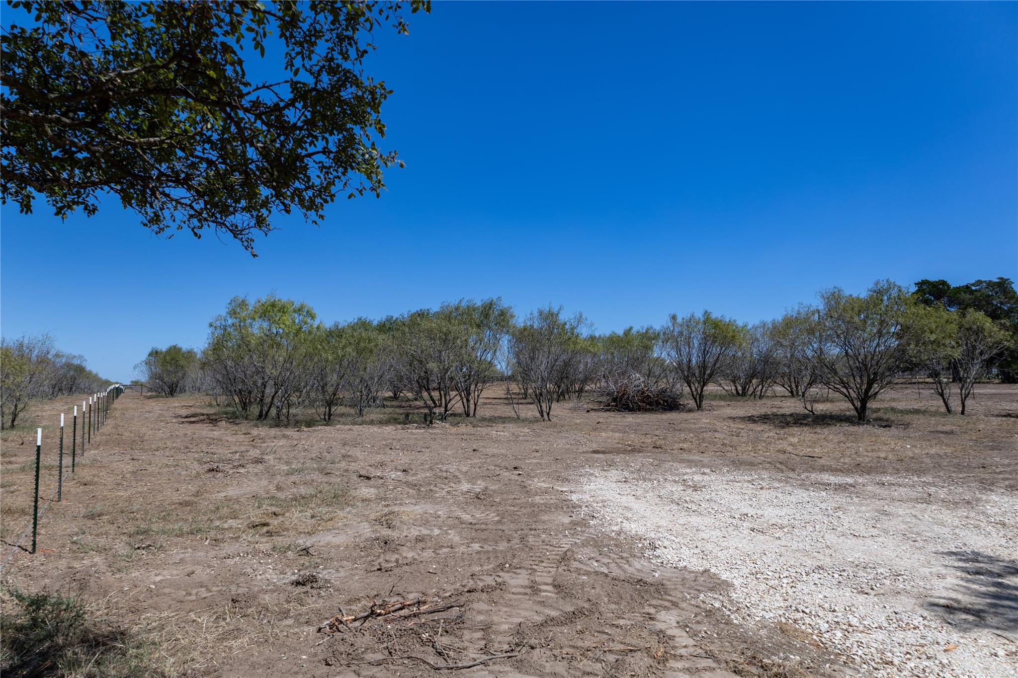 4005 Old Colony Line Rd, Dale, TX 78616