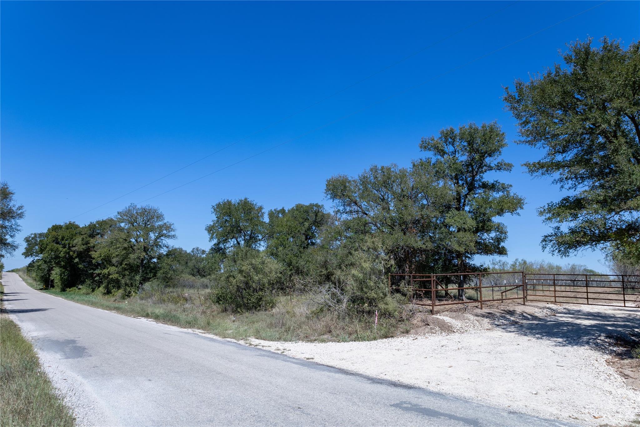 4005 Old Colony Line Rd, Dale, TX 78616
