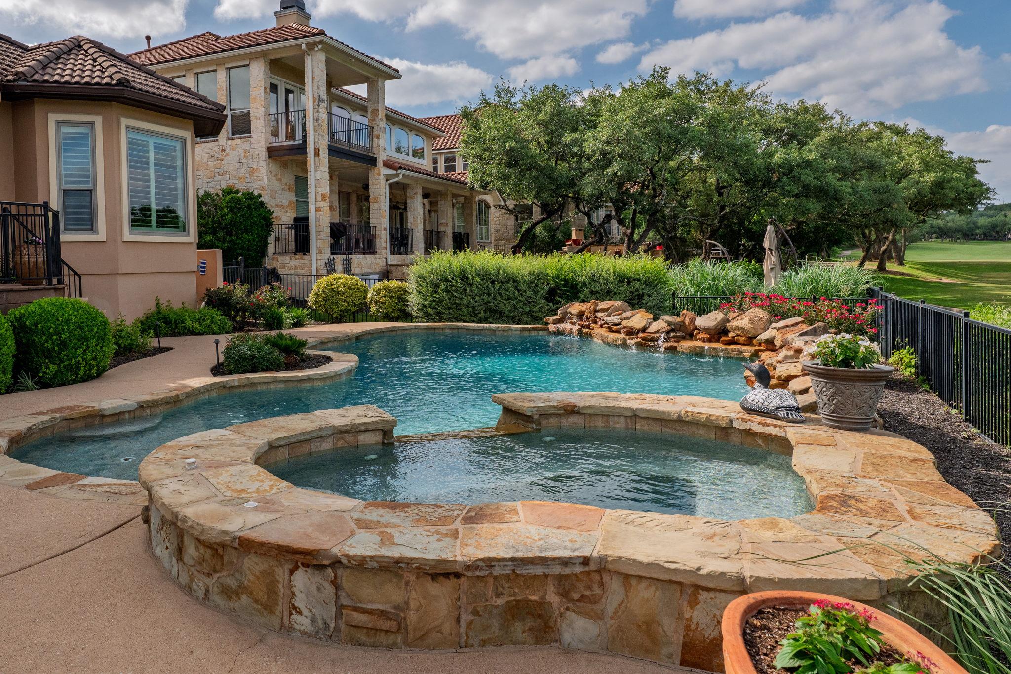 4609 Bat Falcon Dr, Austin, TX 78738