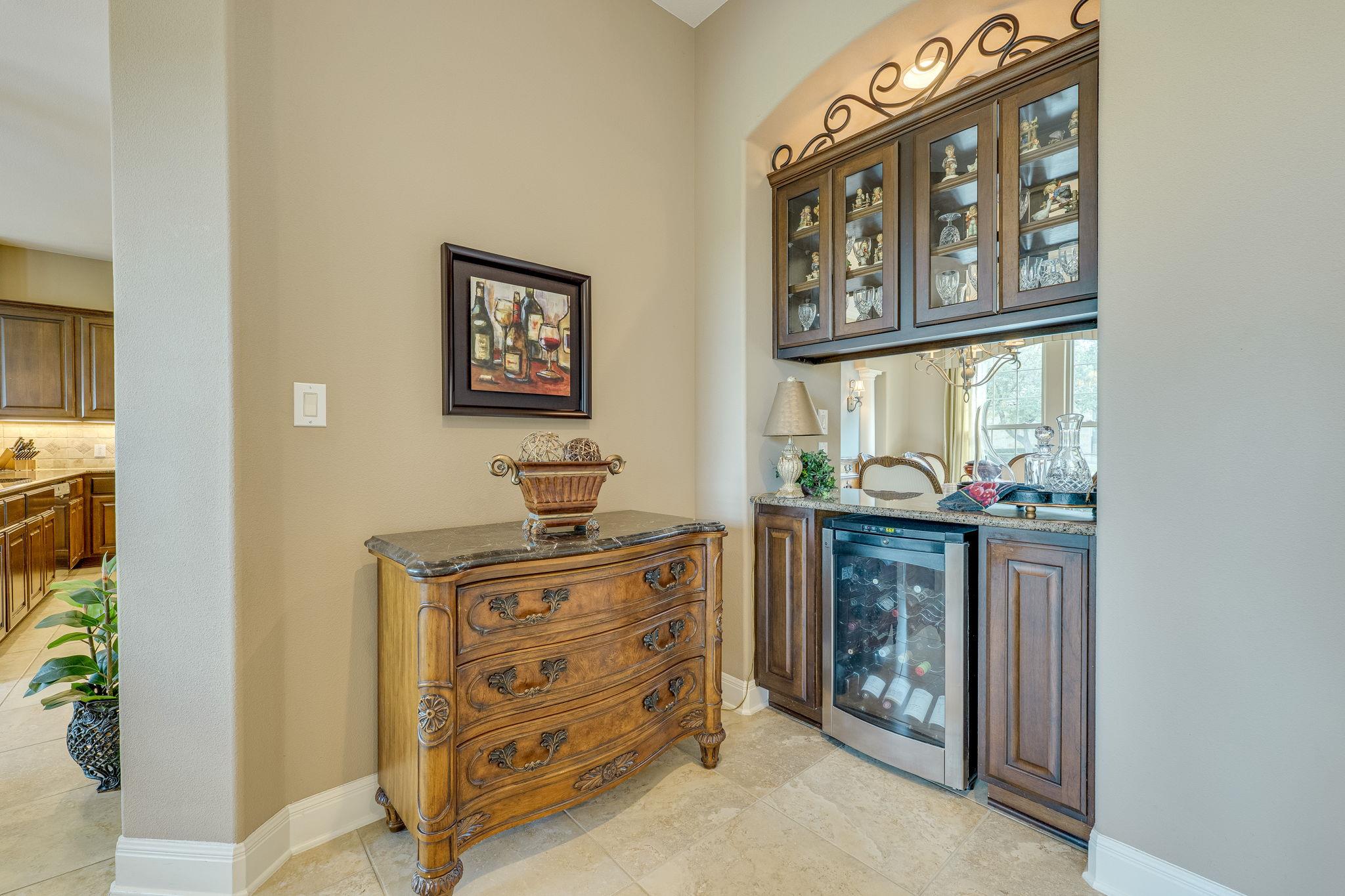 4609 Bat Falcon Dr, Austin, TX 78738