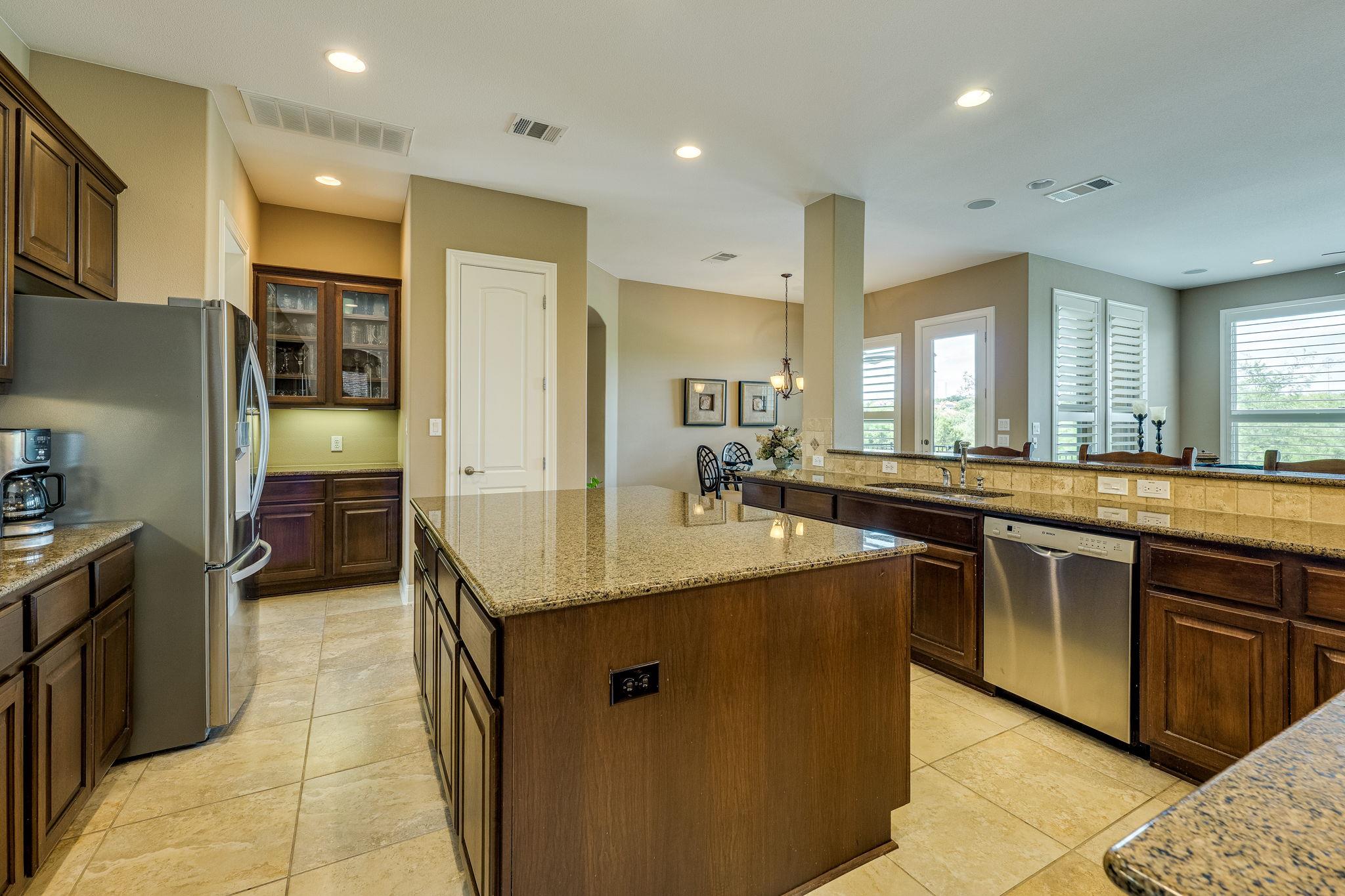 4609 Bat Falcon Dr, Austin, TX 78738