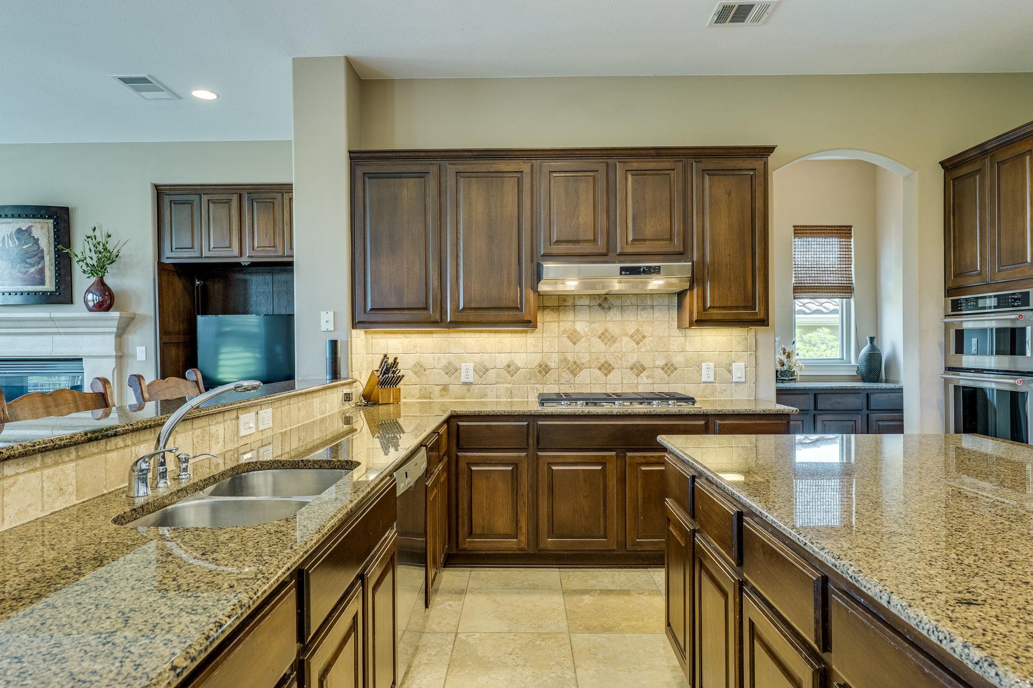 4609 Bat Falcon Dr, Austin, TX 78738
