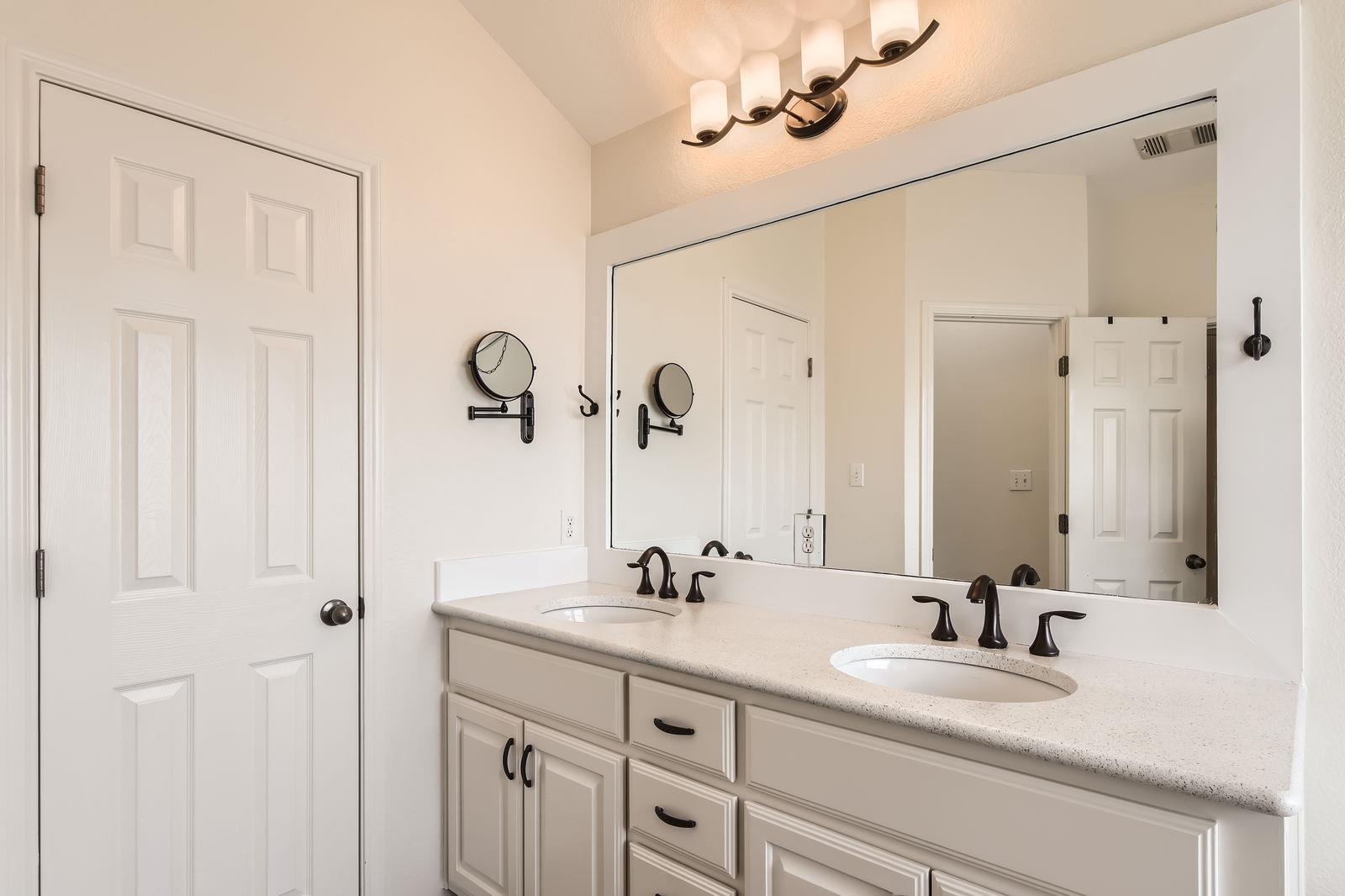 65 White Magnolia Cir # 55, Lakeway, TX 78734