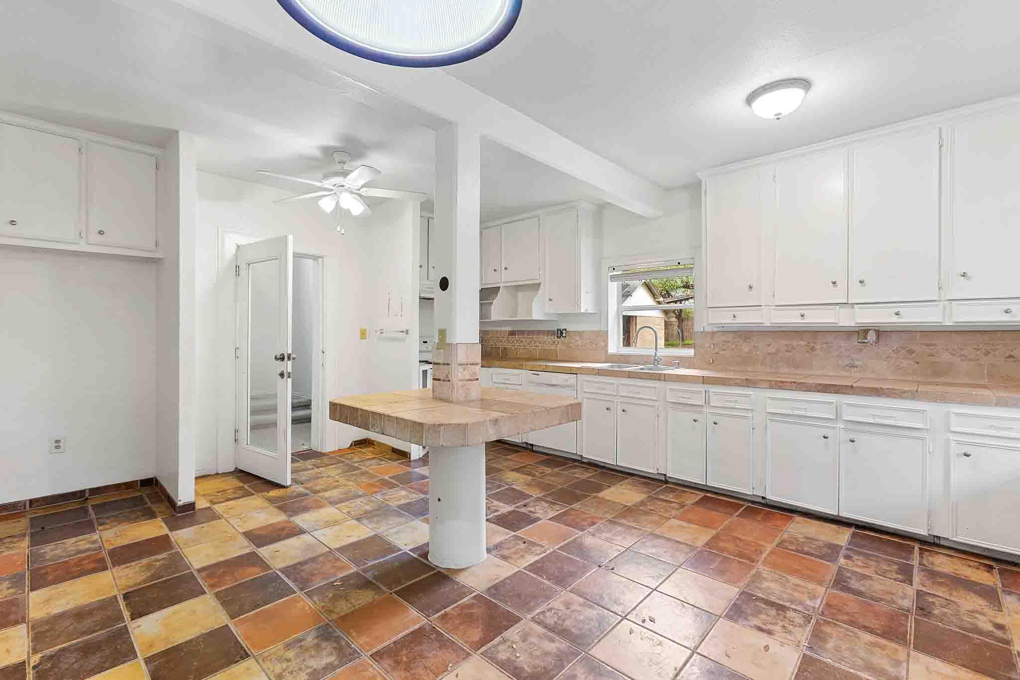 4525 Bell Springs Rd. Rd, Dripping Springs, TX 78620