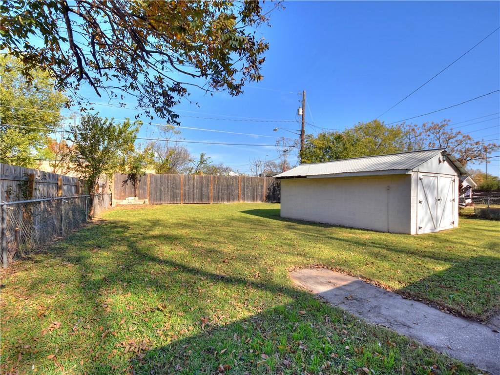 2710 Willow St, Austin, TX 78702