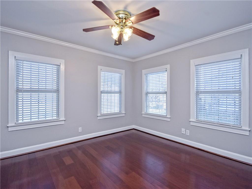 2710 Willow St, Austin, TX 78702