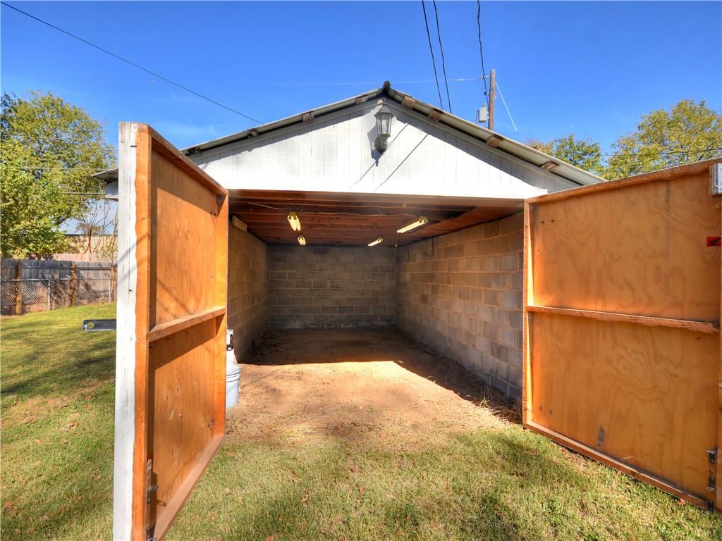 2710 Willow St, Austin, TX 78702