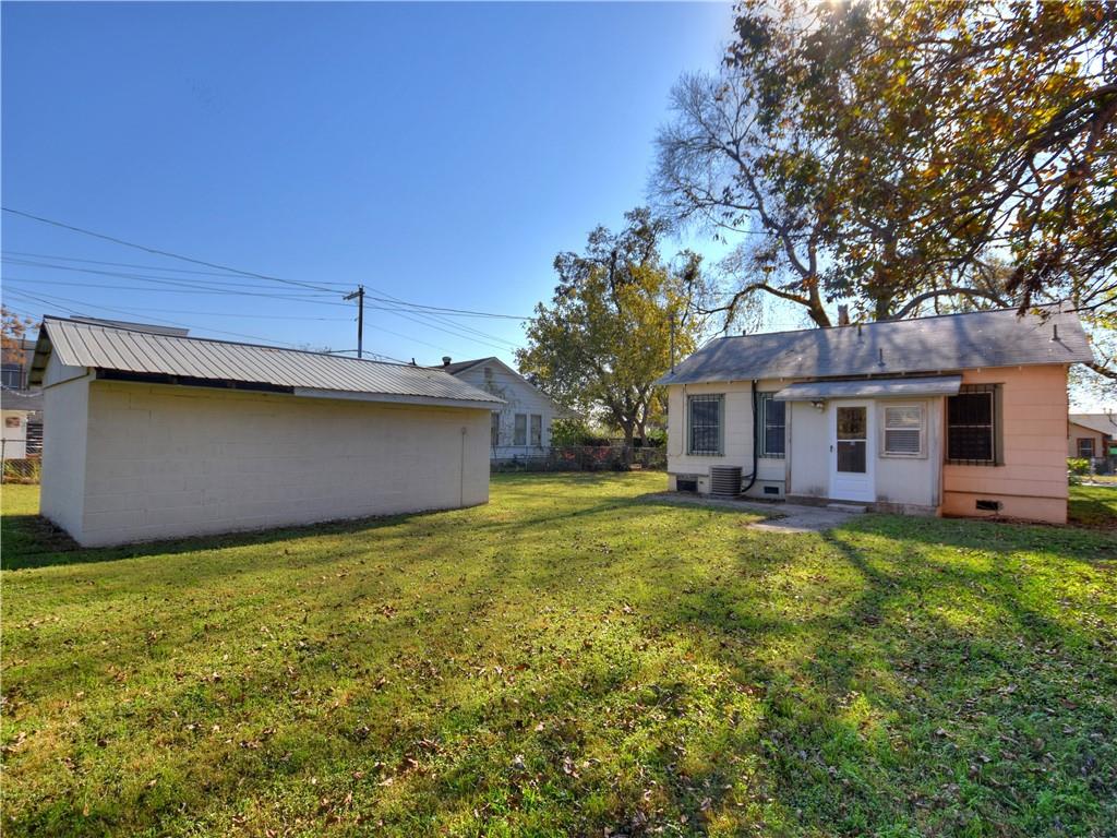 2710 Willow St, Austin, TX 78702