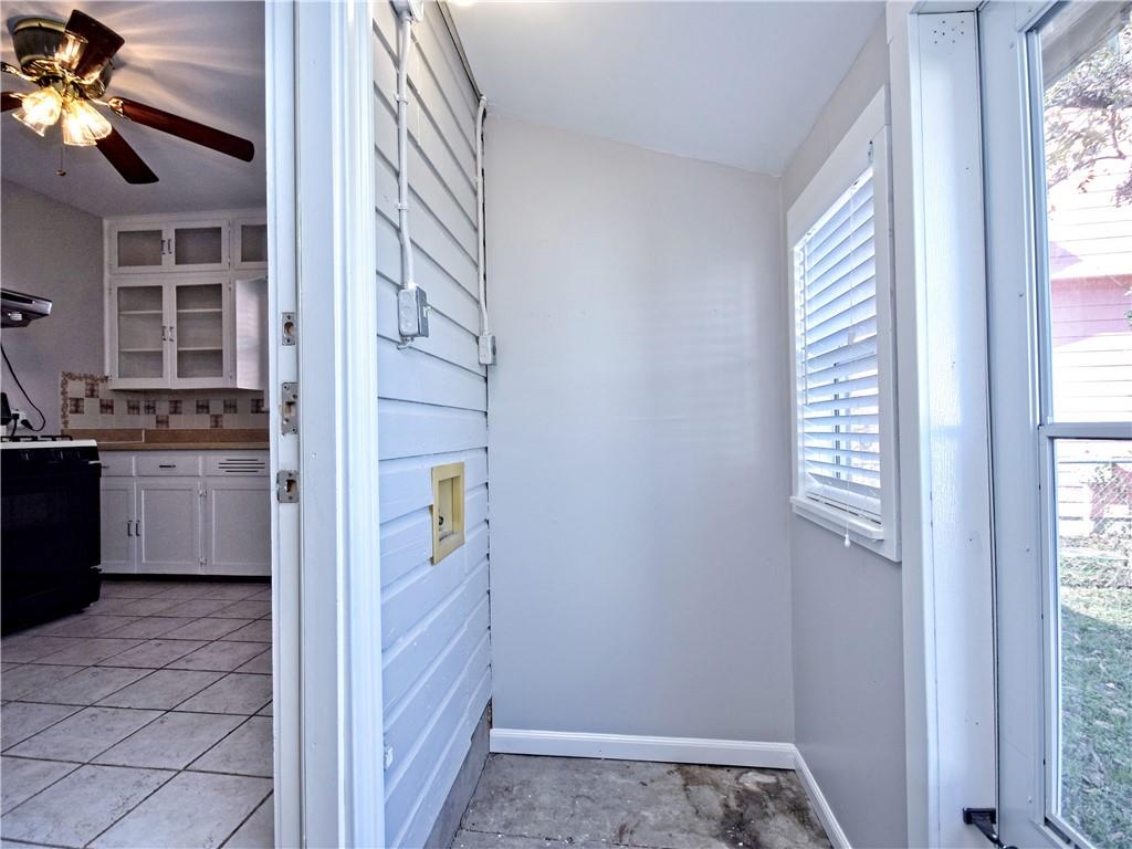 2710 Willow St, Austin, TX 78702