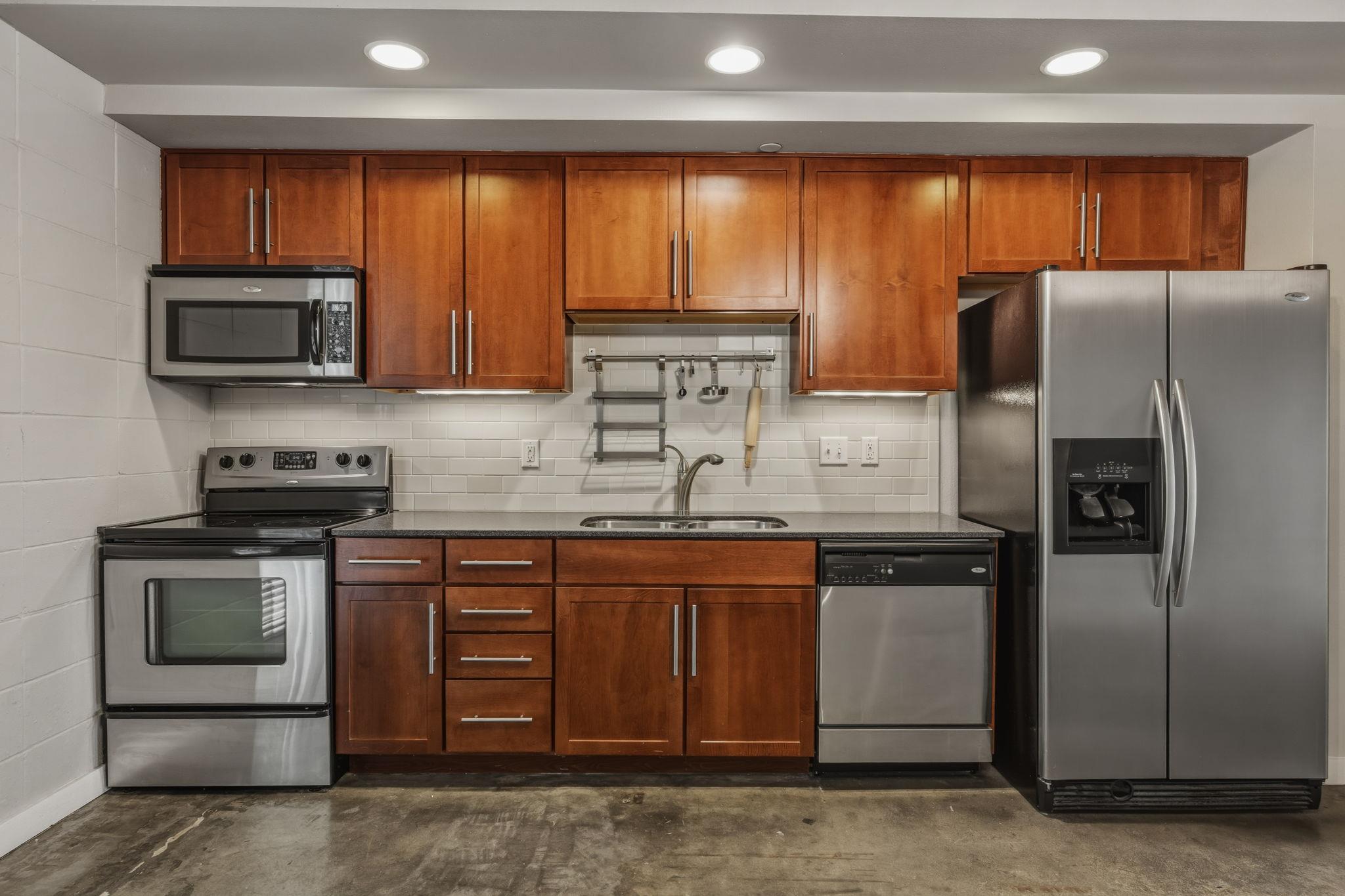 1305 E 6th St # 13, Austin, TX 78702