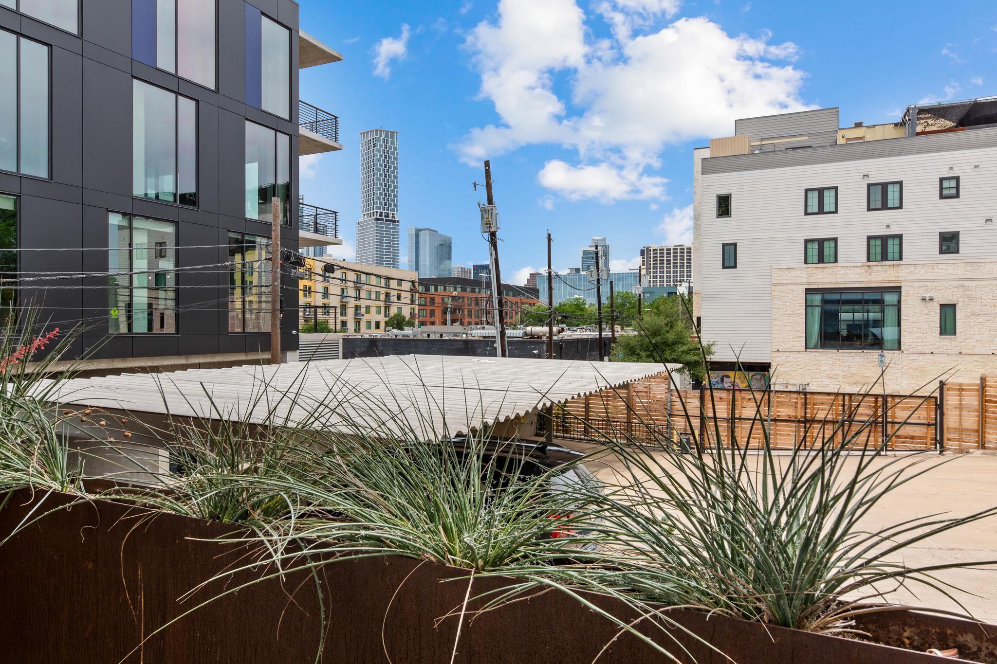 1305 E 6th St # 13, Austin, TX 78702