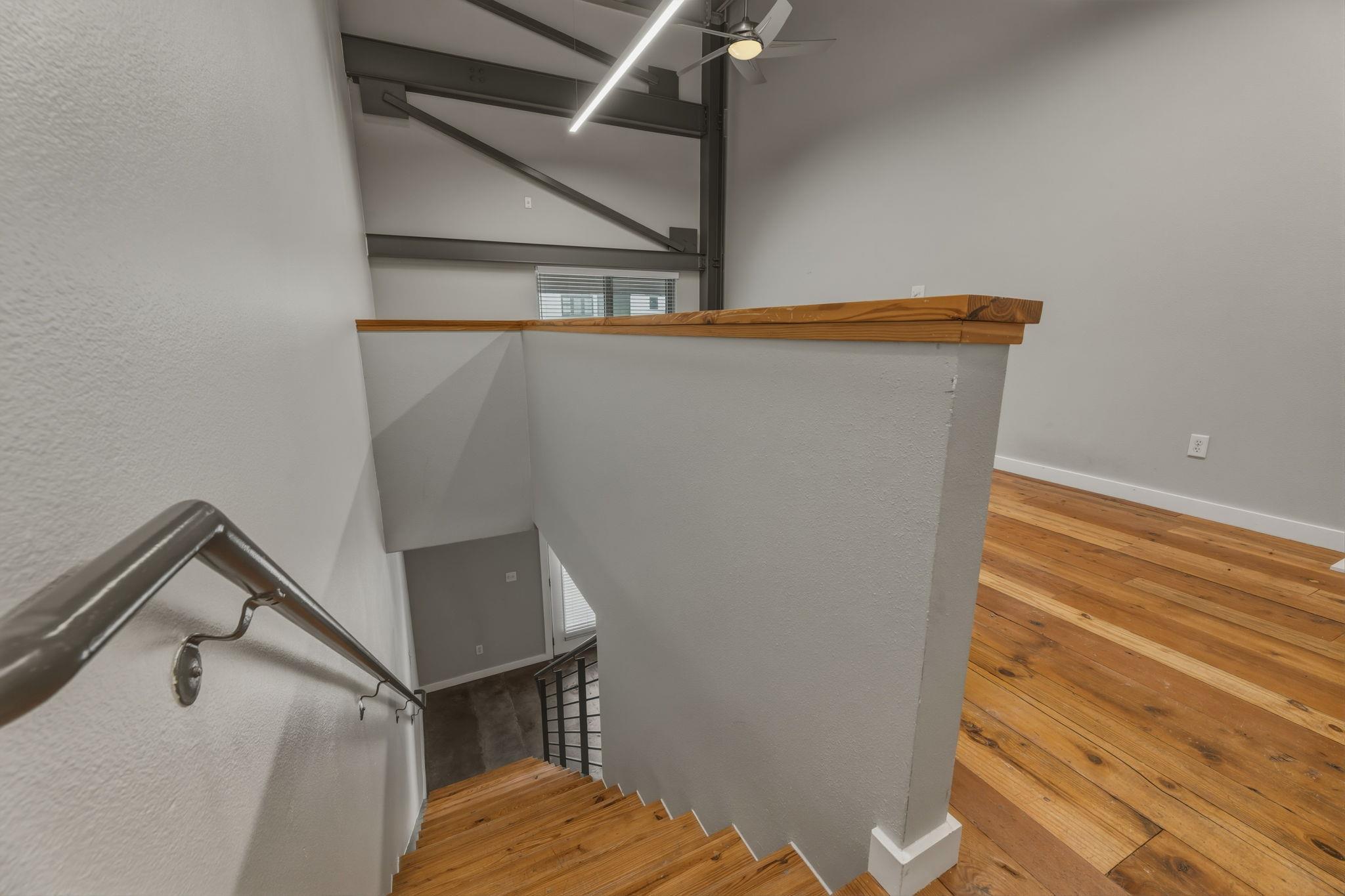 1305 E 6th St # 13, Austin, TX 78702