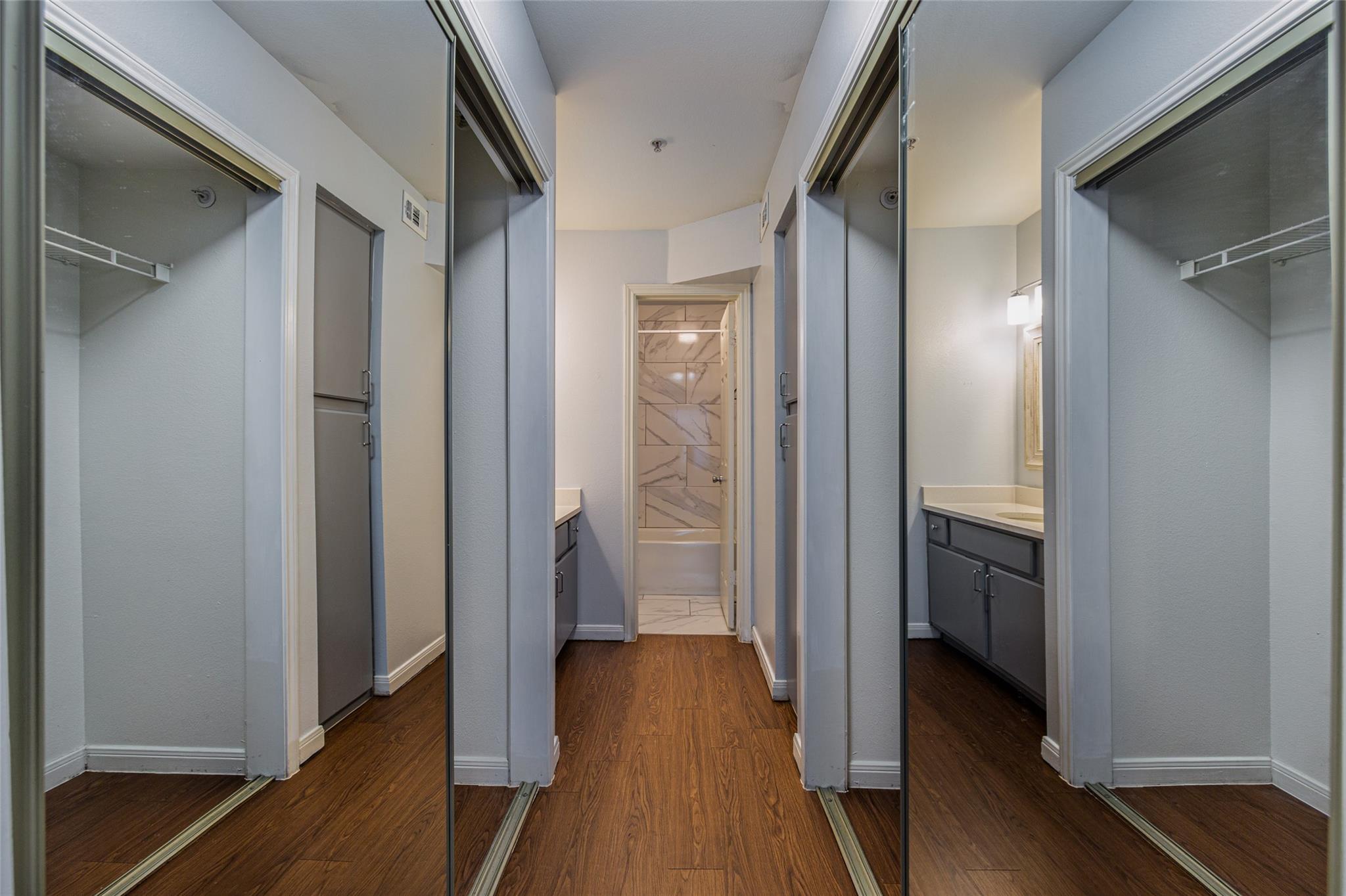 501 W 26th St # 103, Austin, TX 78705