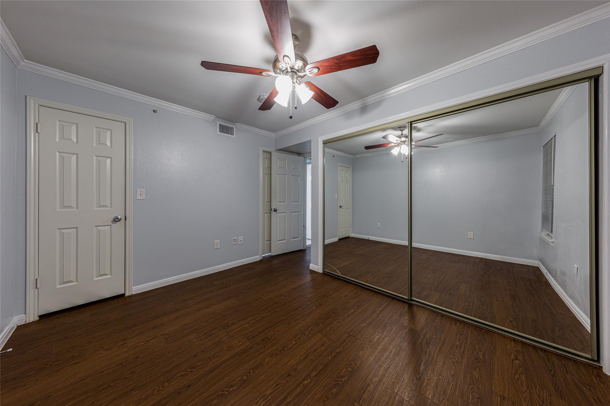 501 W 26th St # 103, Austin, TX 78705