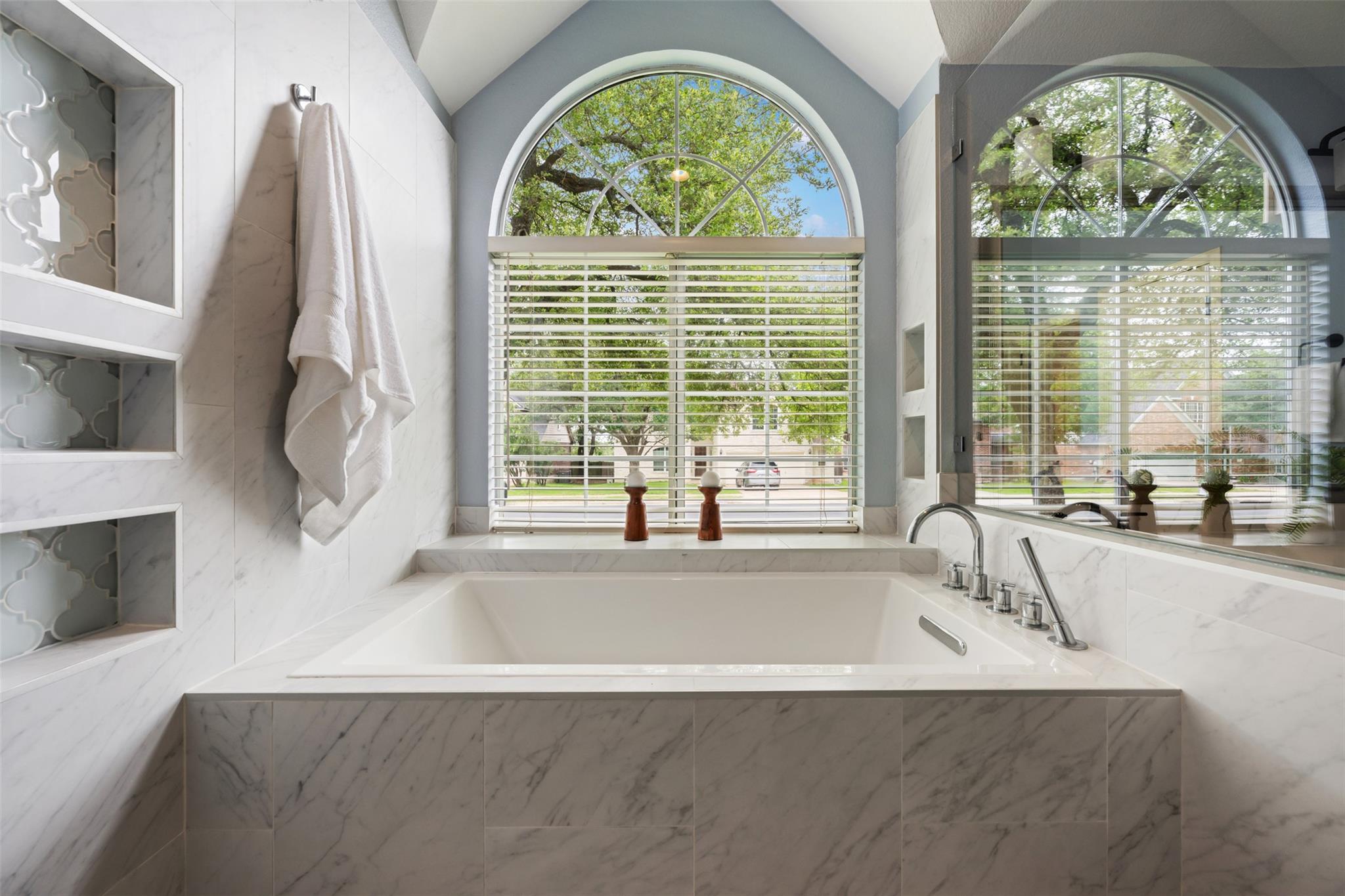 9008 Braesgate Cv, Austin, TX 78717