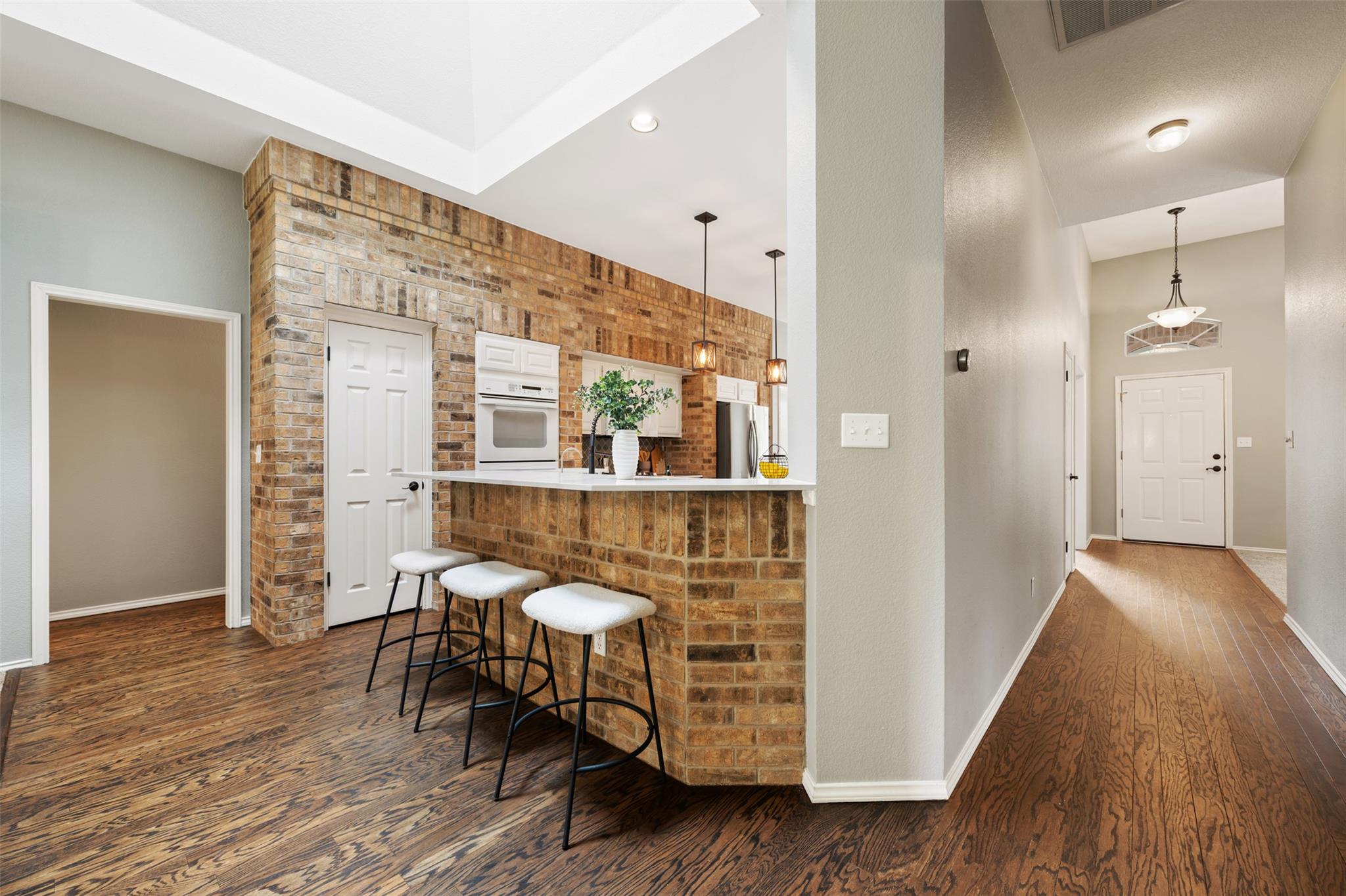 9008 Braesgate Cv, Austin, TX 78717