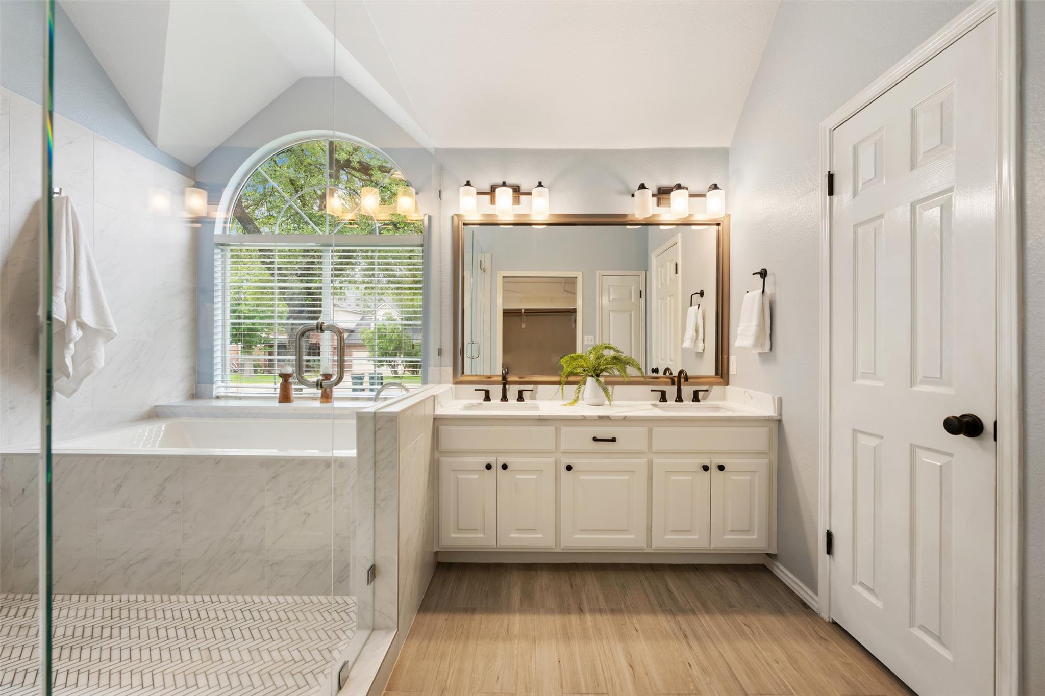 9008 Braesgate Cv, Austin, TX 78717
