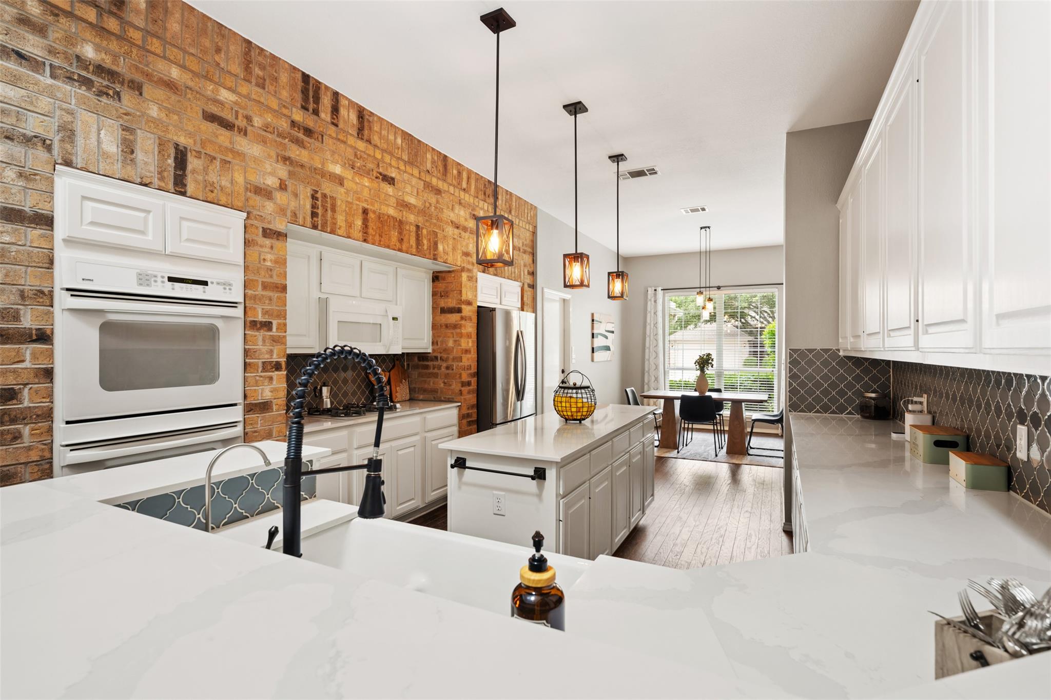 9008 Braesgate Cv, Austin, TX 78717