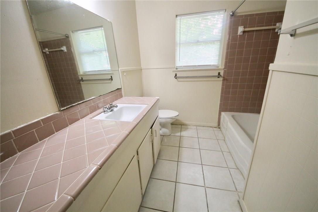 1800 Rhodes Rd, Austin, TX 78721