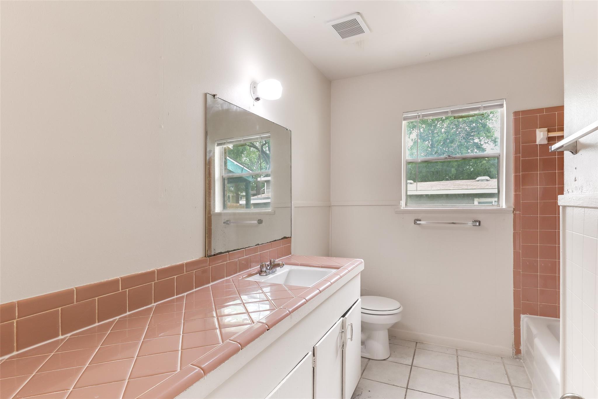 1800 Rhodes Rd, Austin, TX 78721