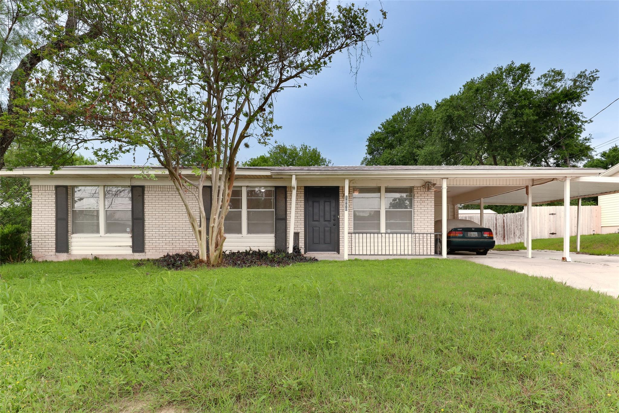 1800 Rhodes Rd, Austin, TX 78721