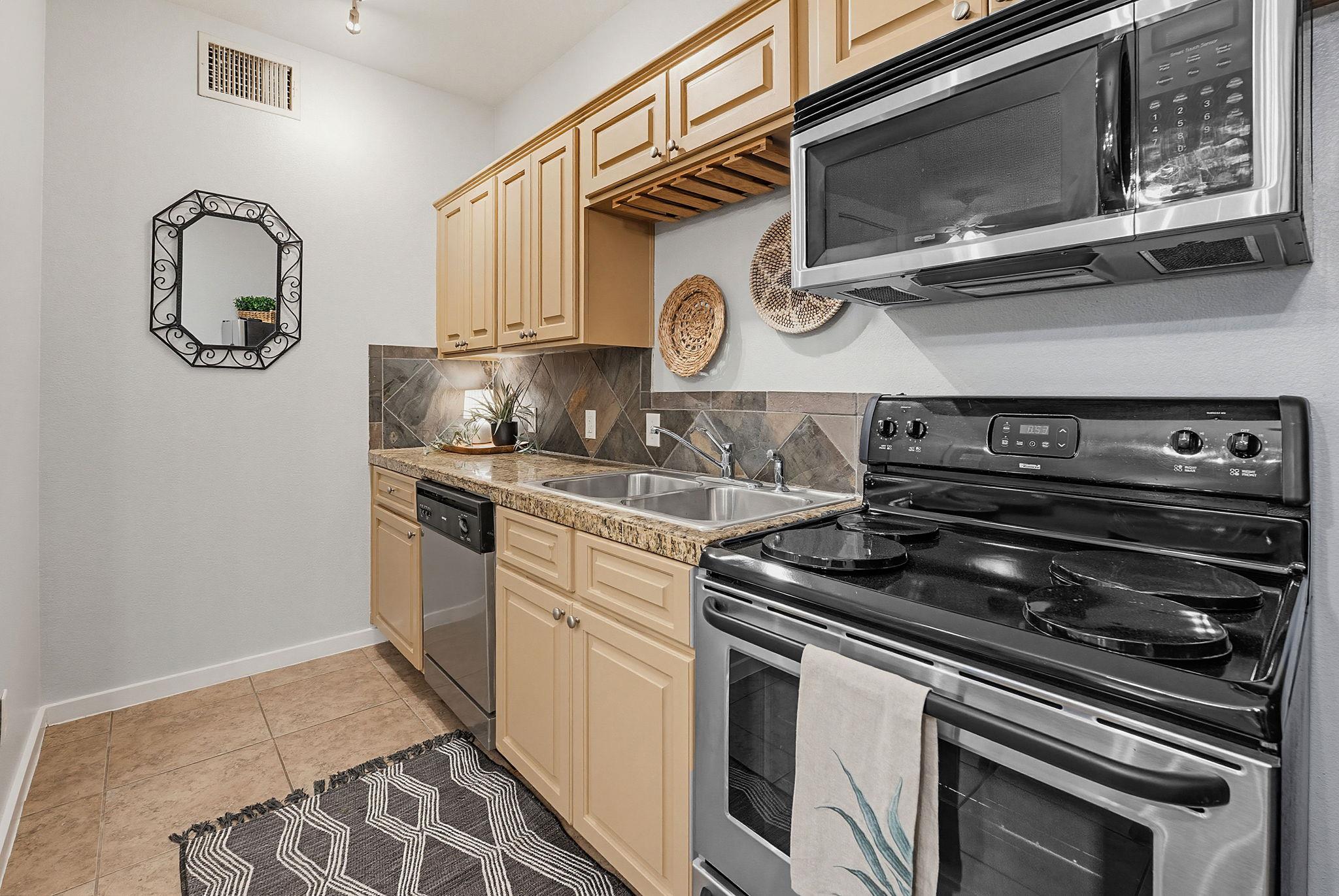 2106 Cullen Ave # 206, Austin, TX 78757