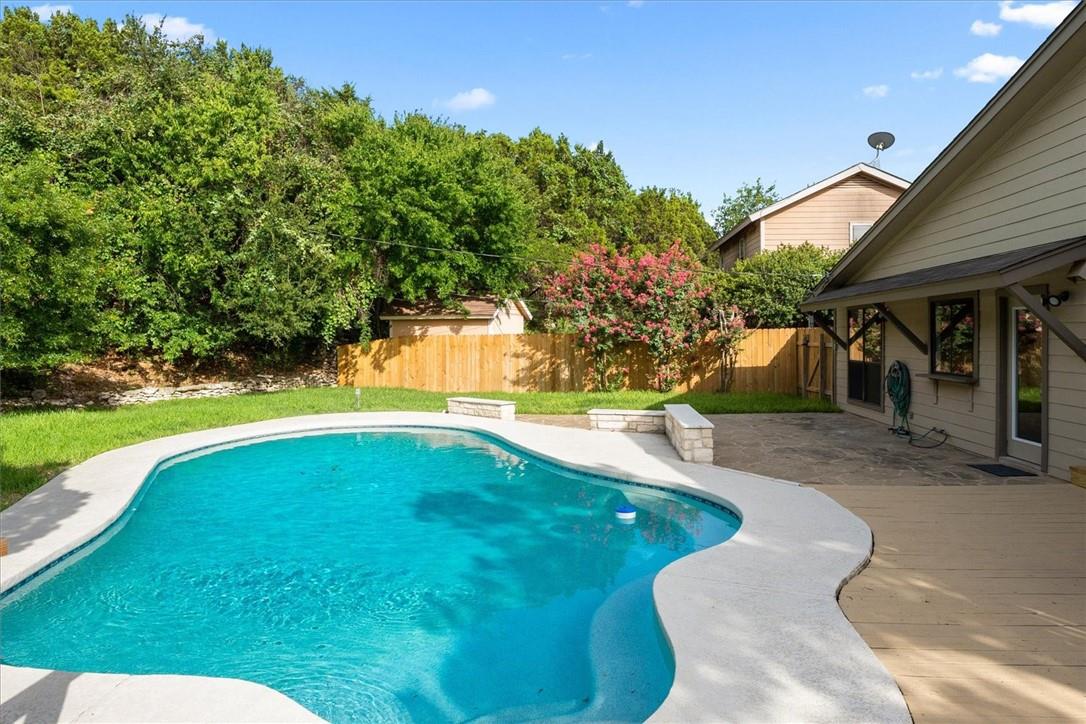 6100 Danwood Dr, Austin, TX 78759