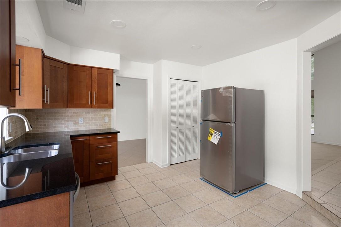 6100 Danwood Dr, Austin, TX 78759