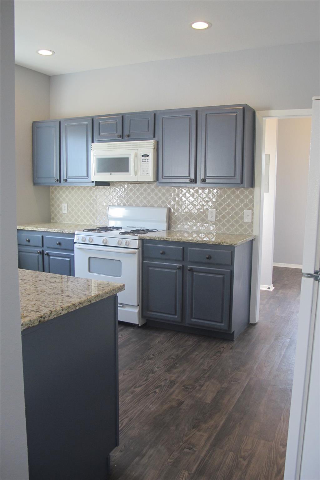 2805 E 22nd St # B, Austin, TX 78722